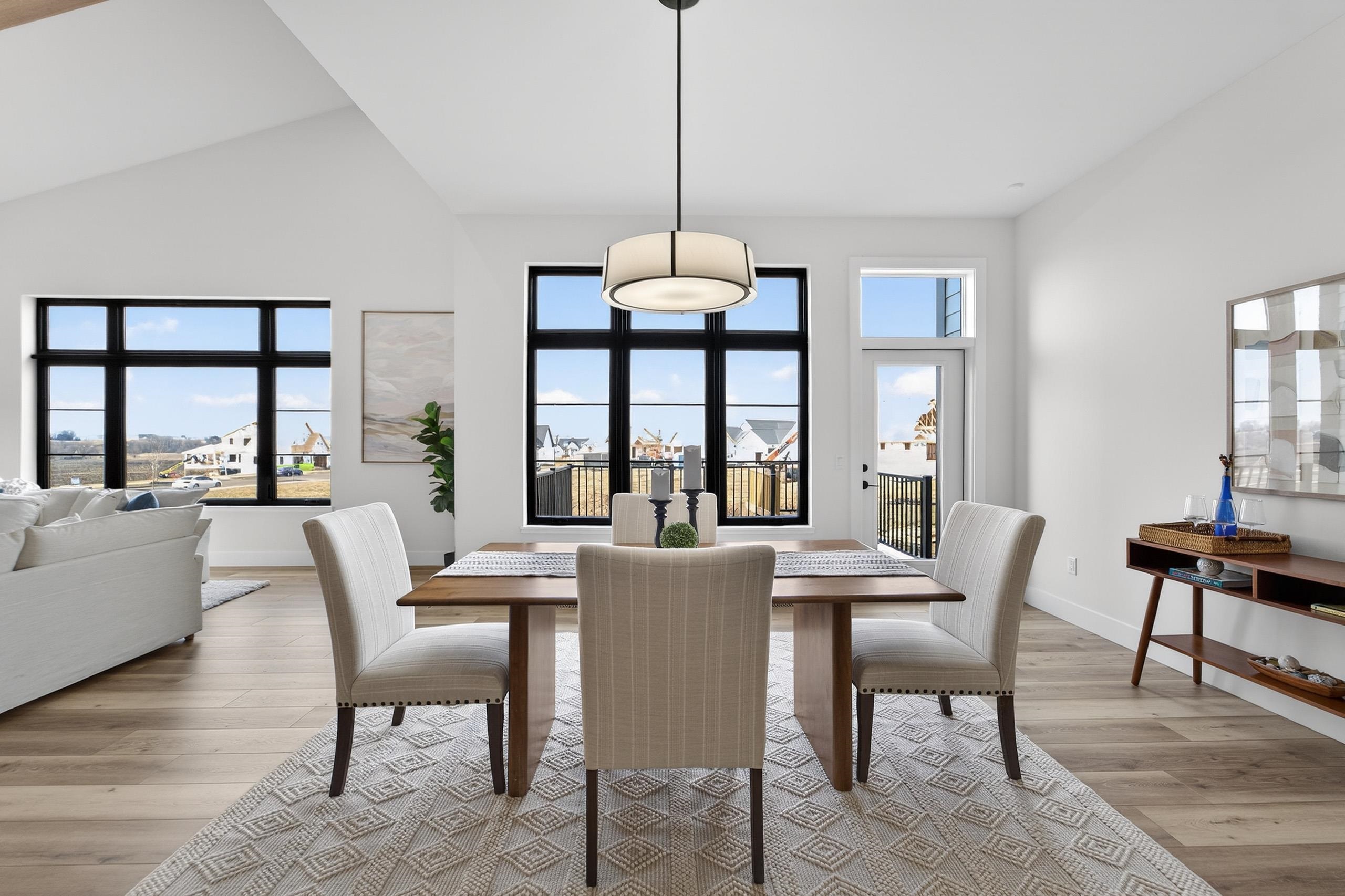 1403 Atlas Trail