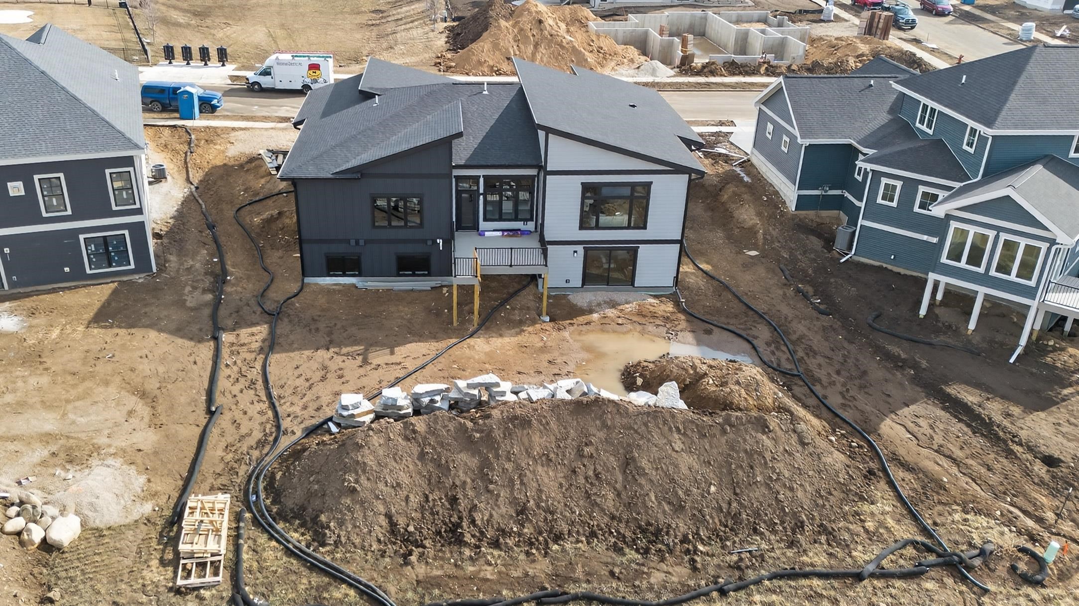 1403 Atlas Trail