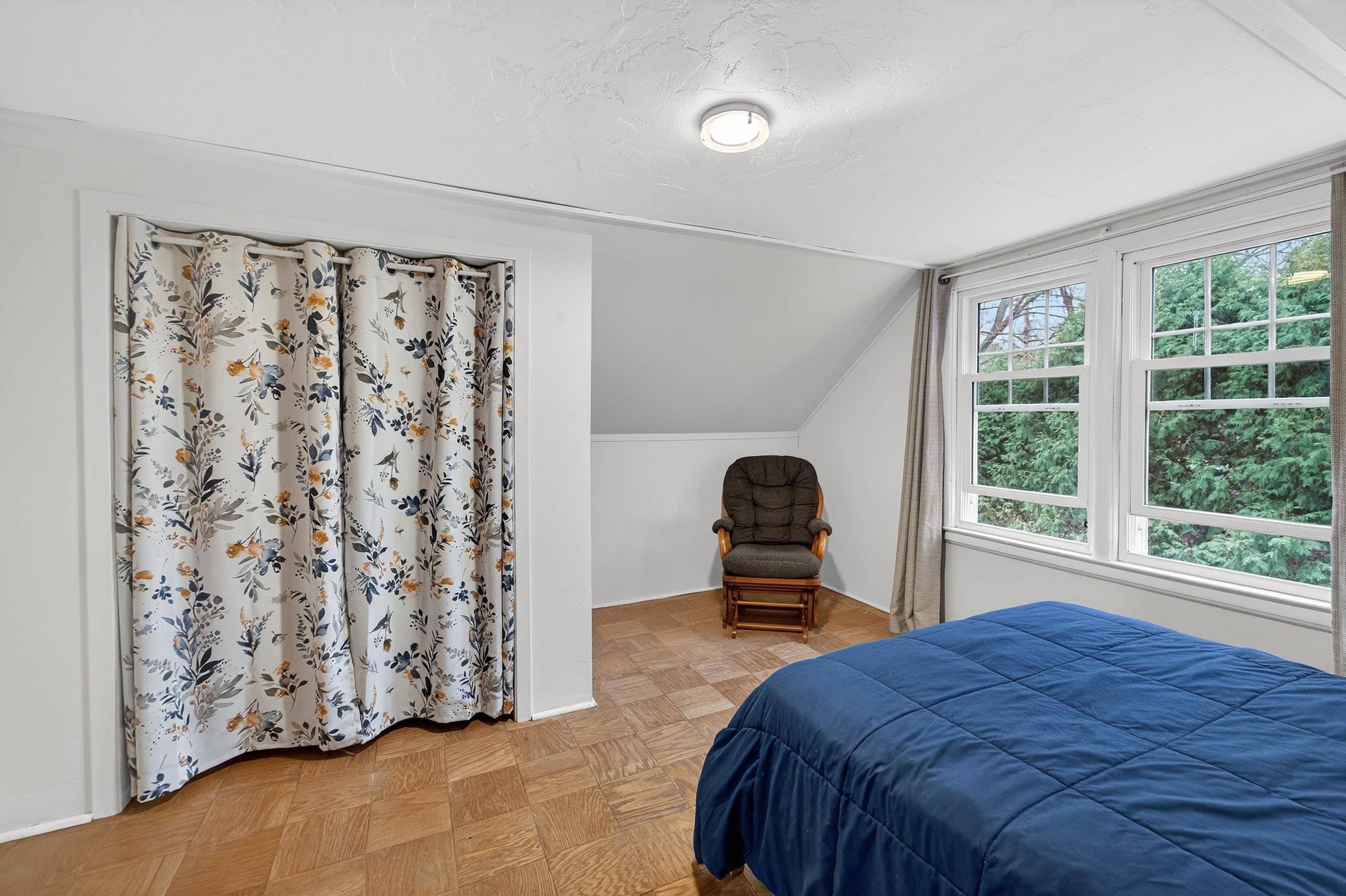 5207 Shore Acres Road