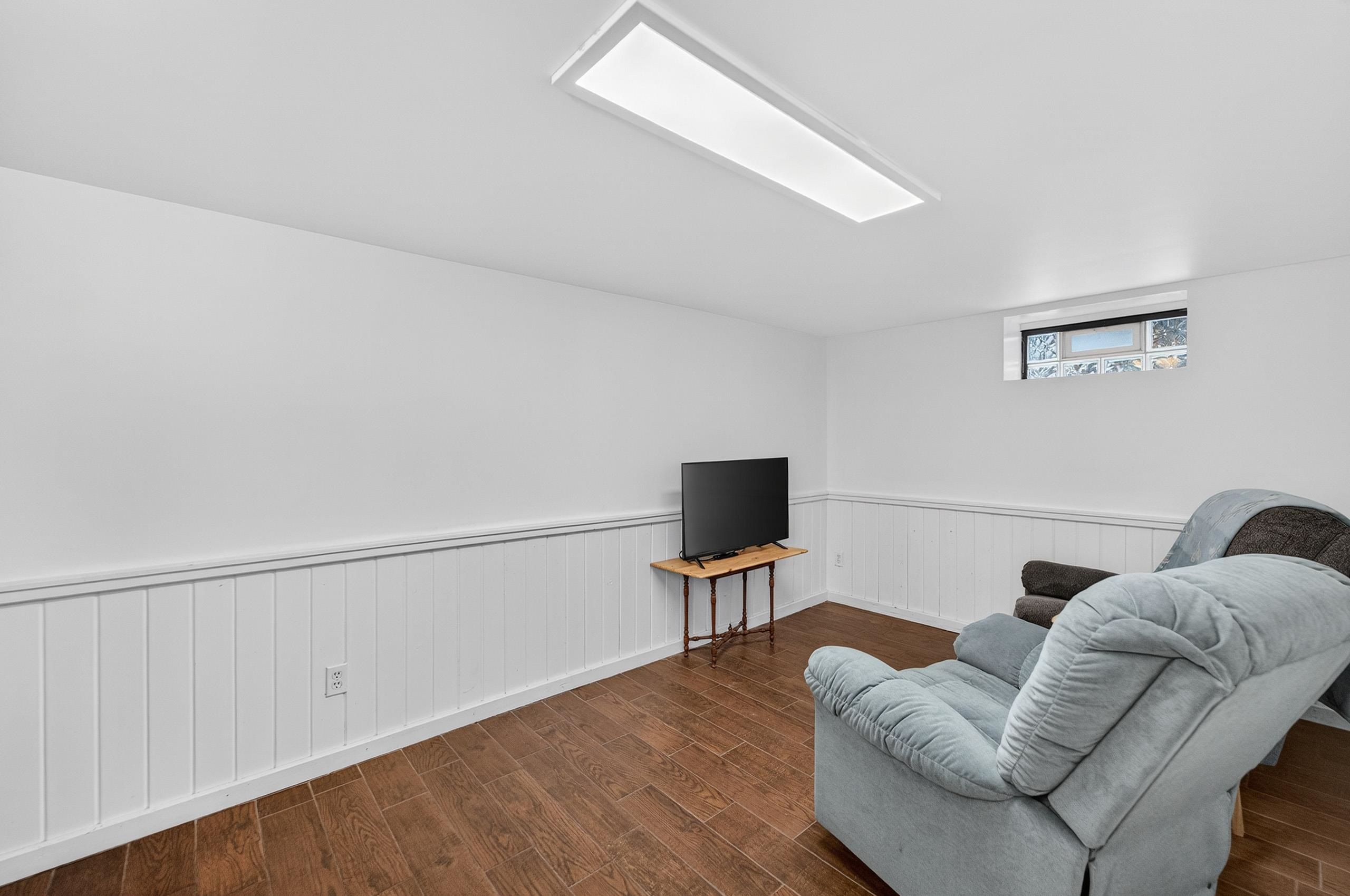 5207 Shore Acres Road