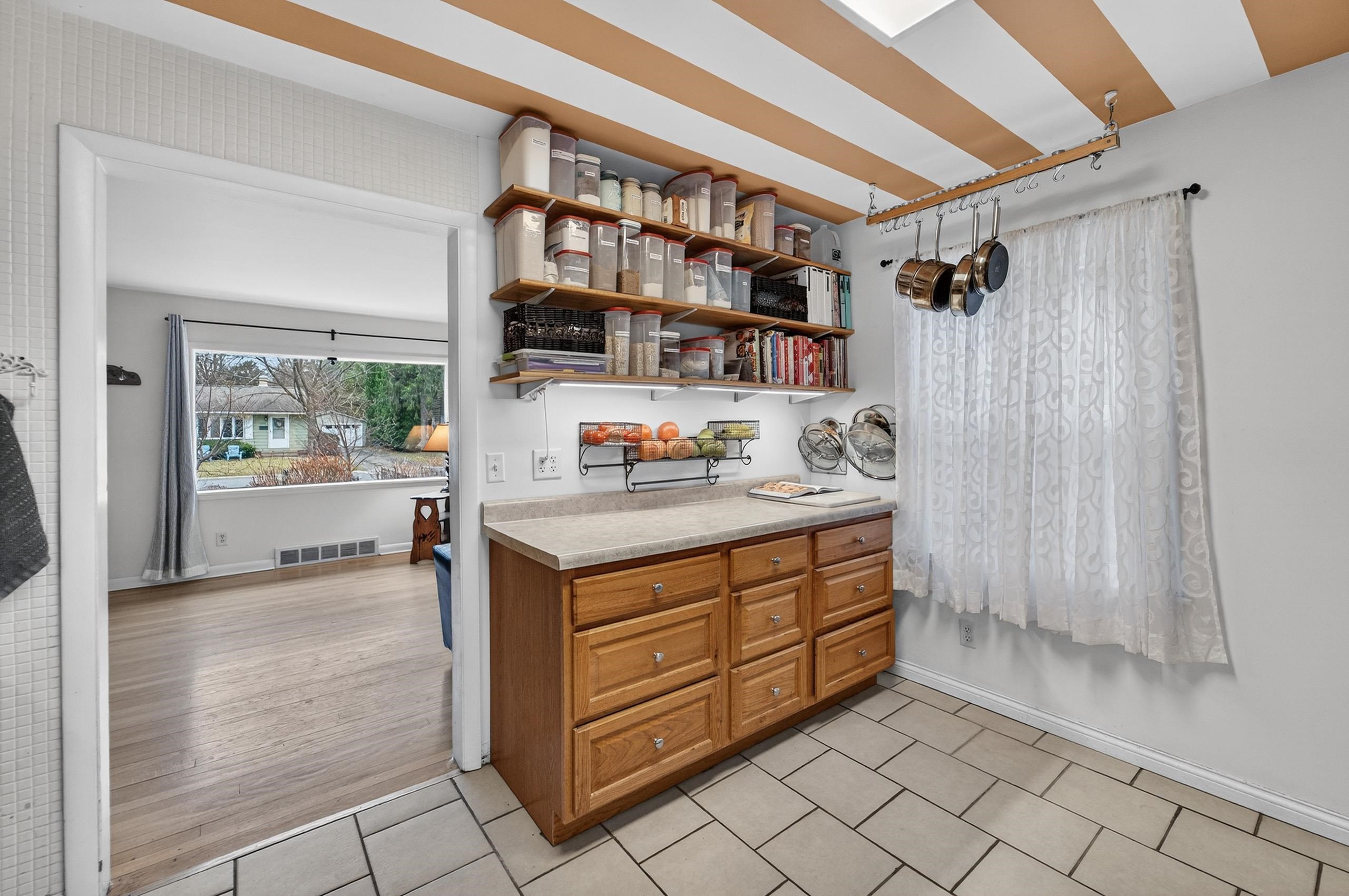 5207 Shore Acres Road