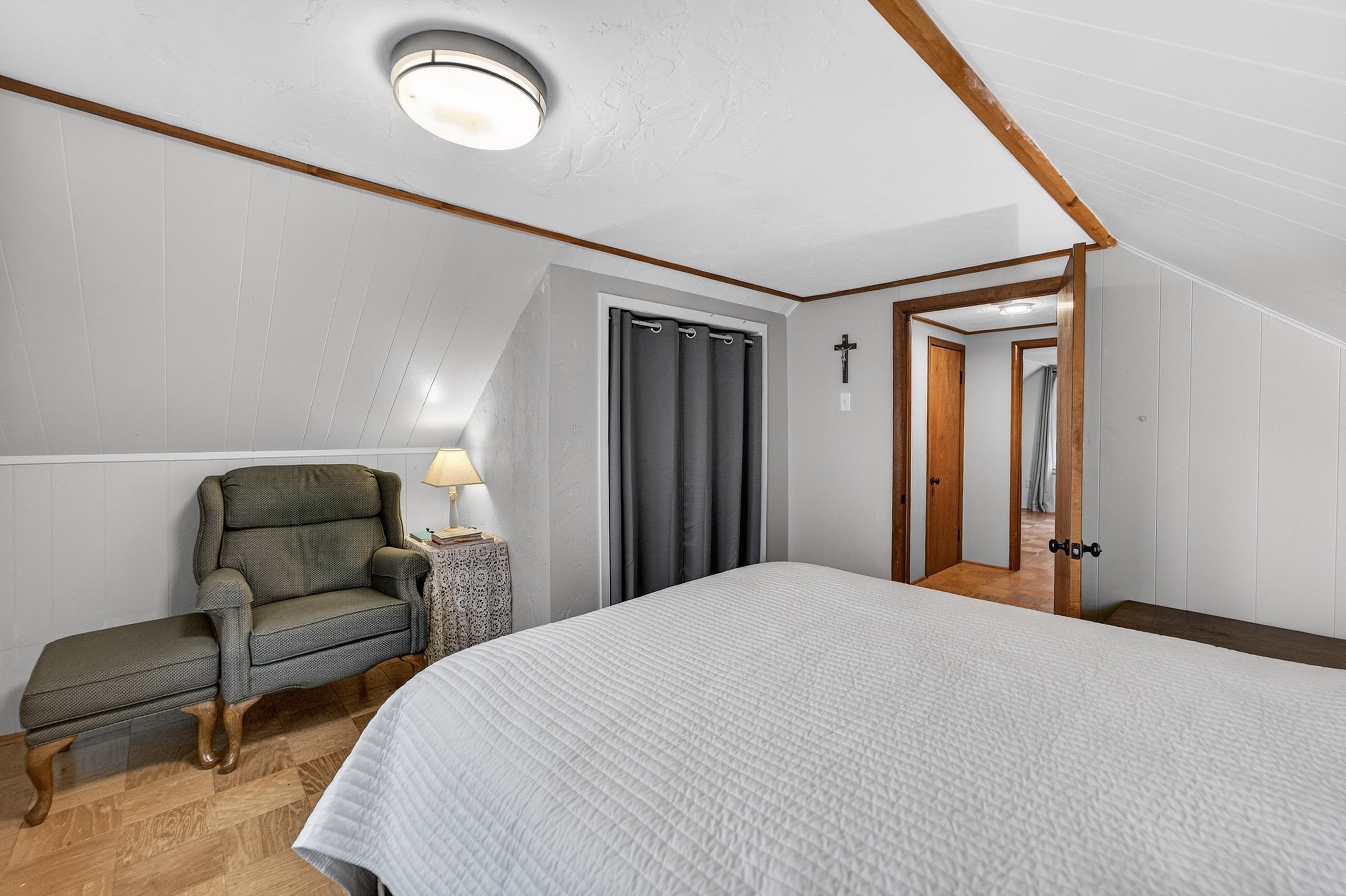 5207 Shore Acres Road