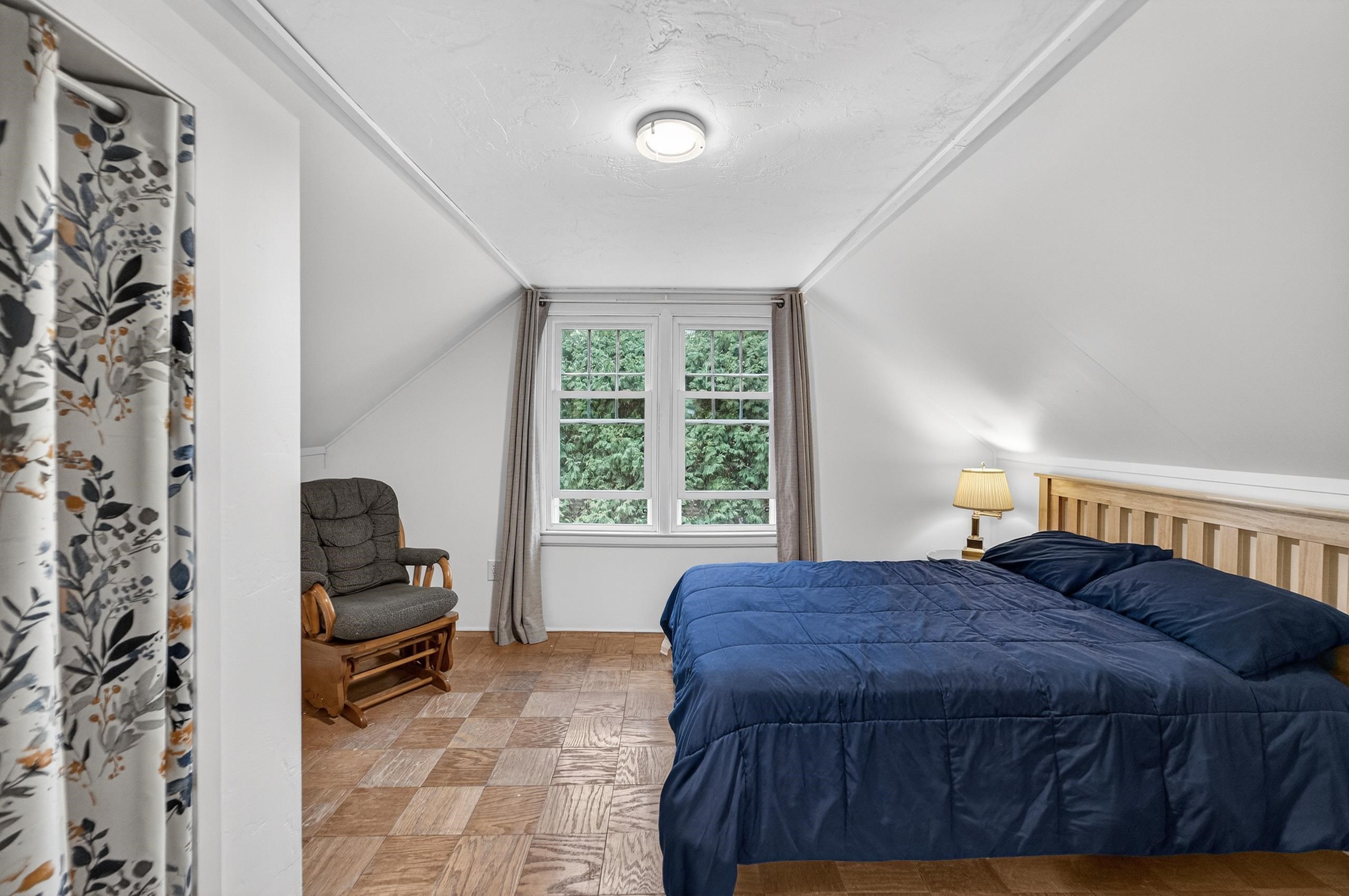 5207 Shore Acres Road