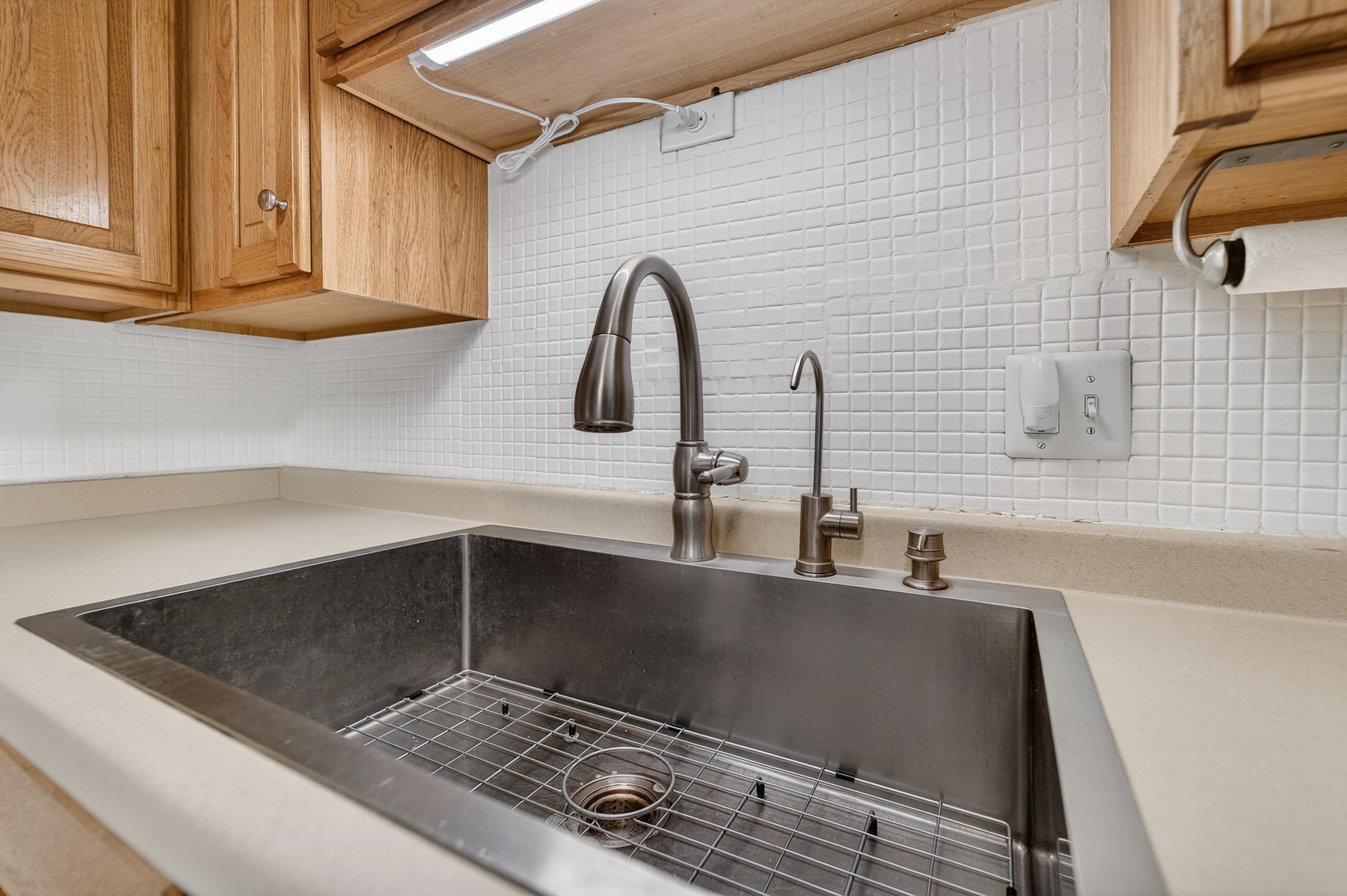 5207 Shore Acres Road