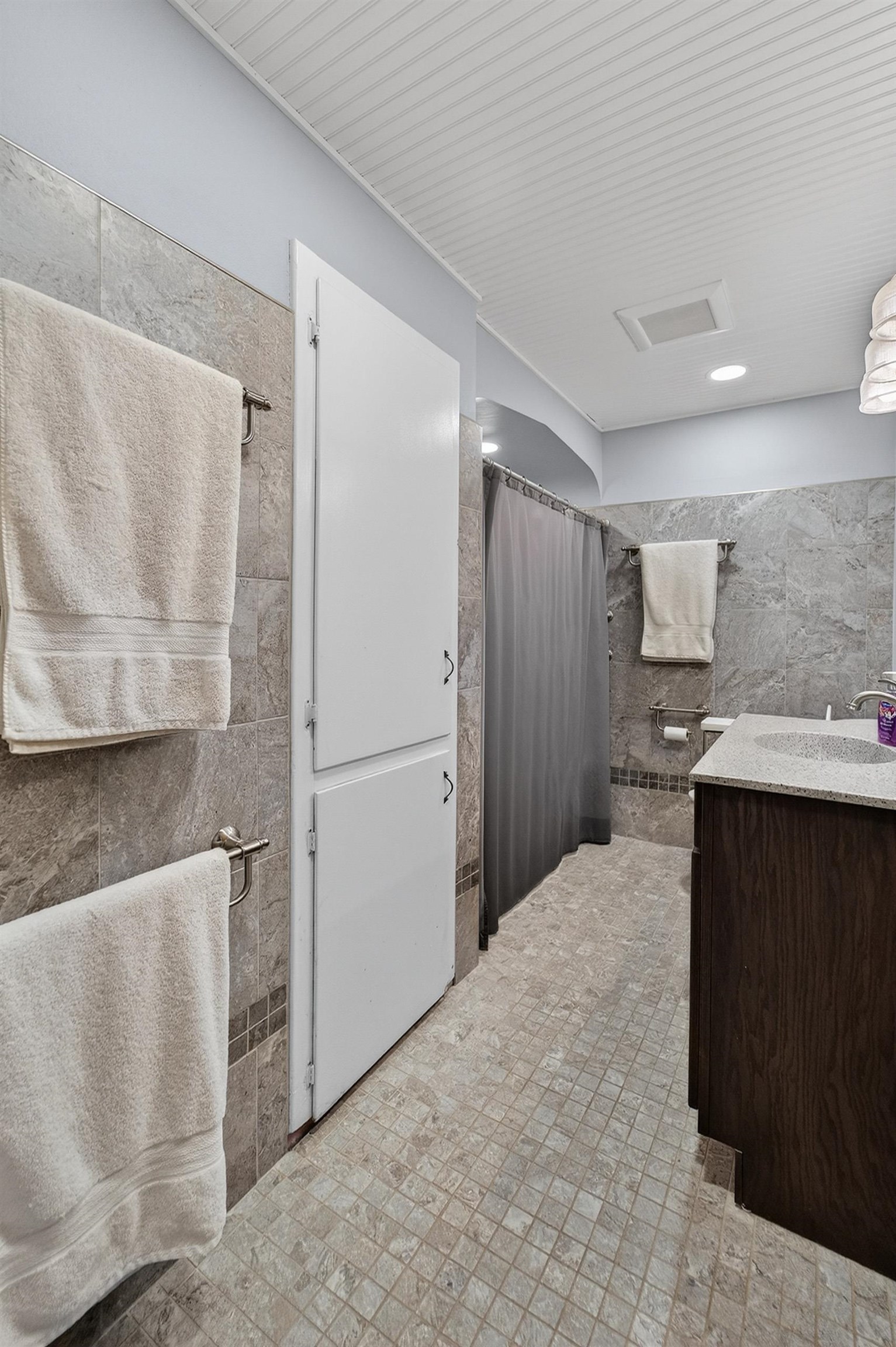 5207 Shore Acres Road