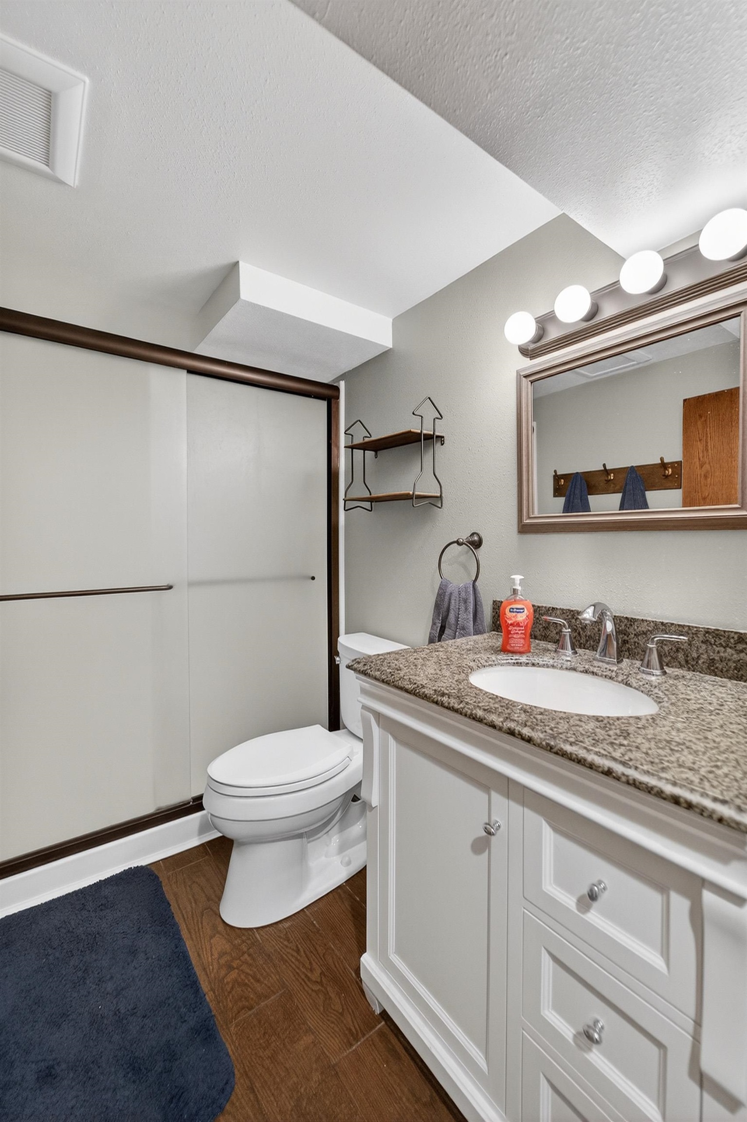 5207 Shore Acres Road