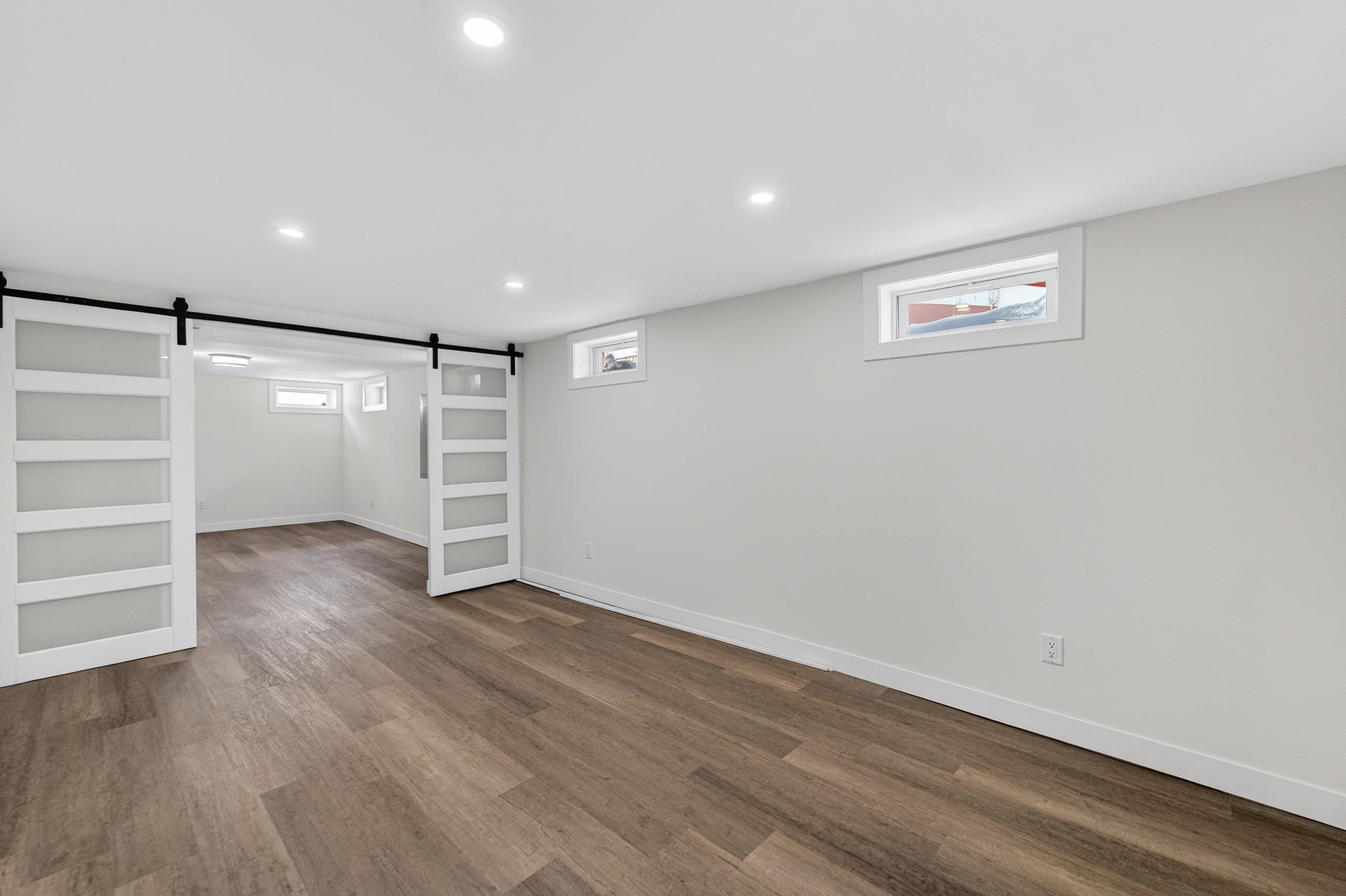 413 E Lincoln Drive