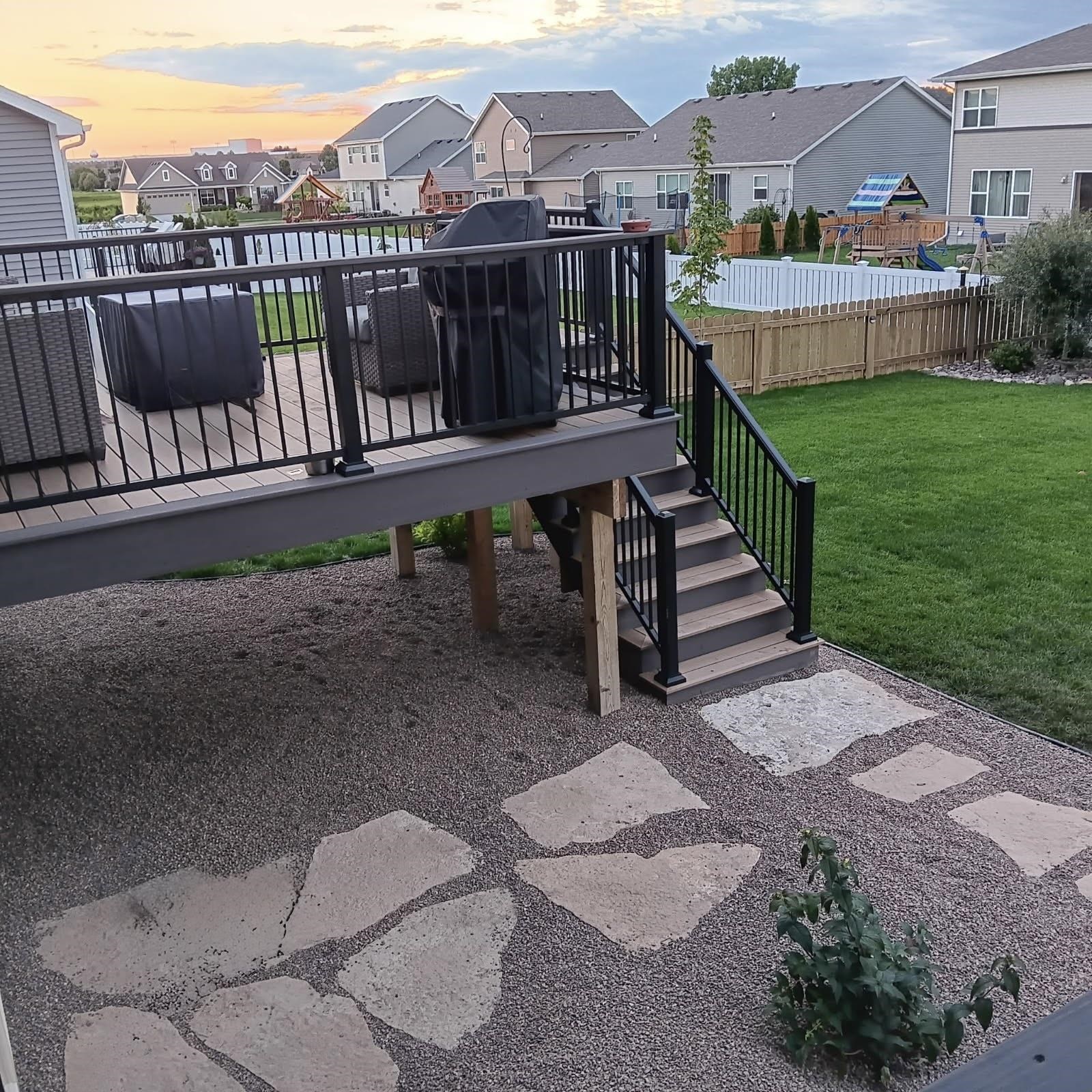 828 Shadowwood Trail