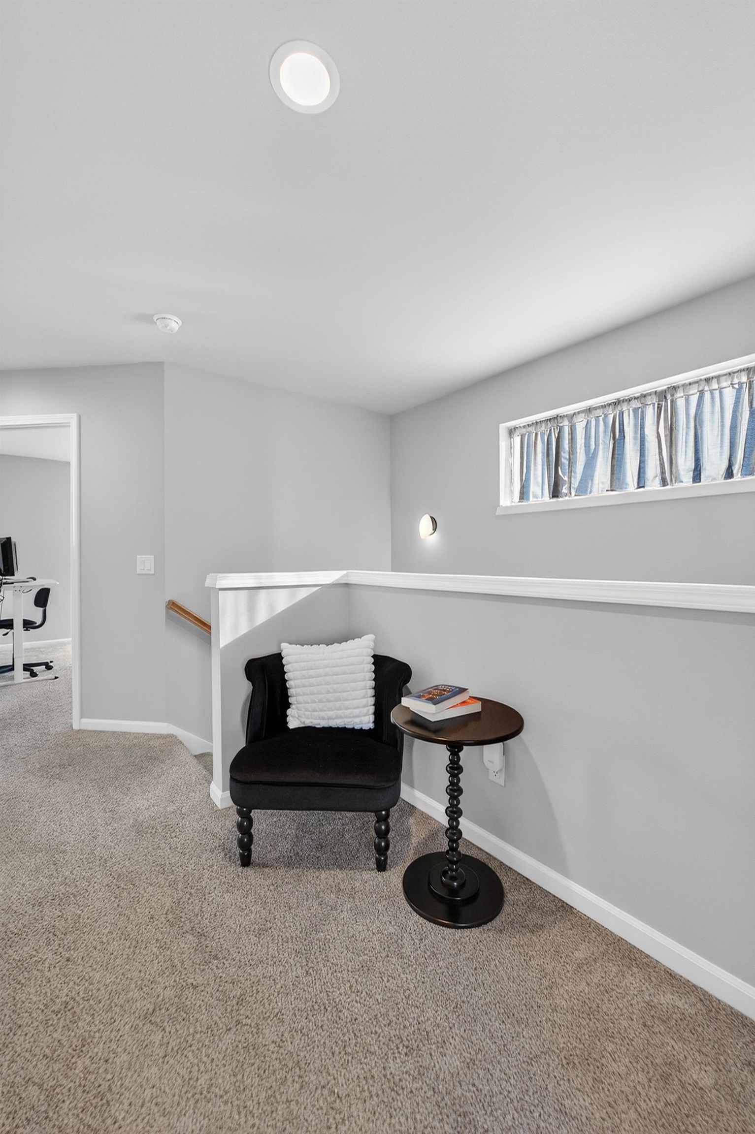 828 Shadowwood Trail