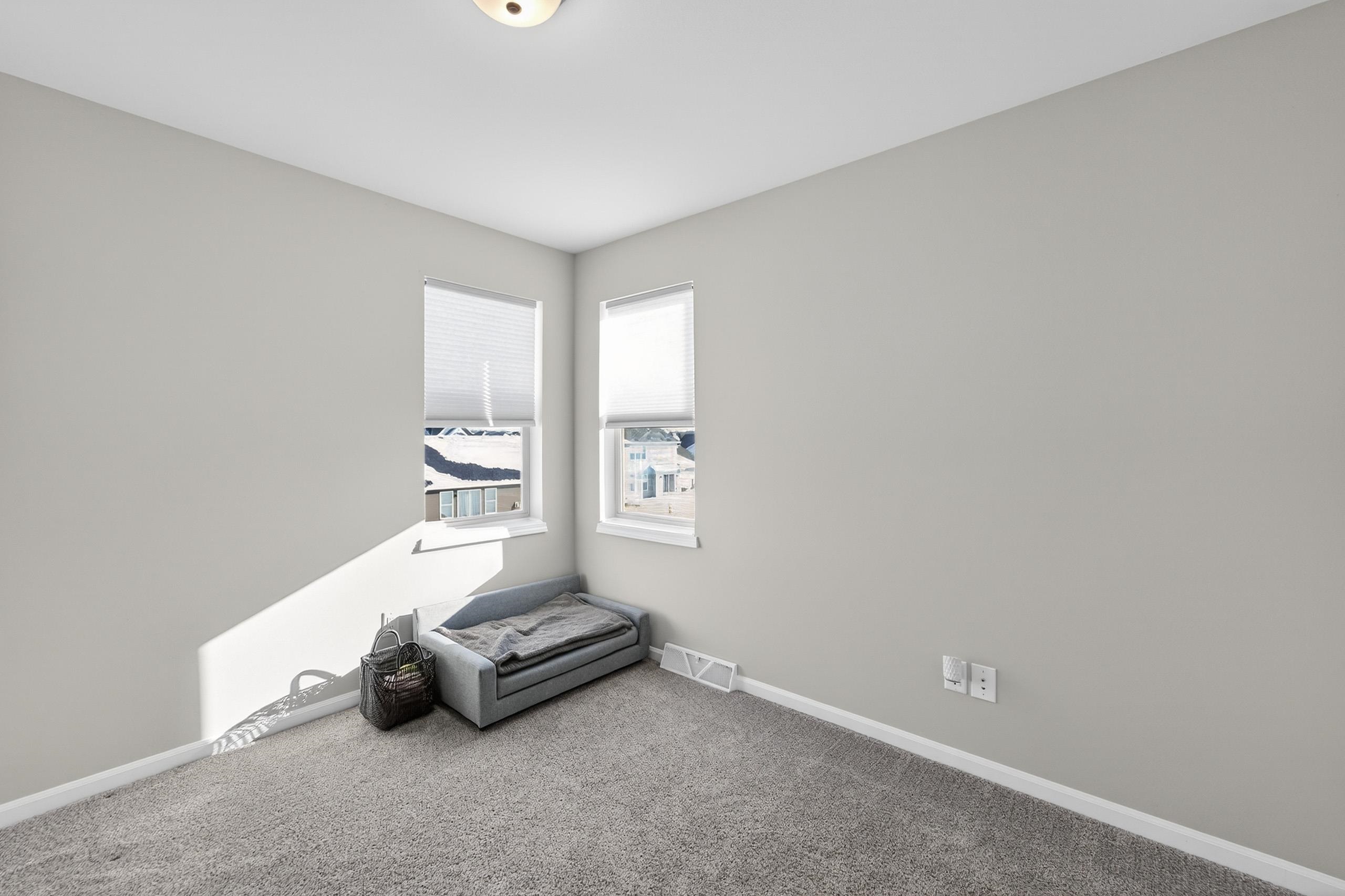 828 Shadowwood Trail