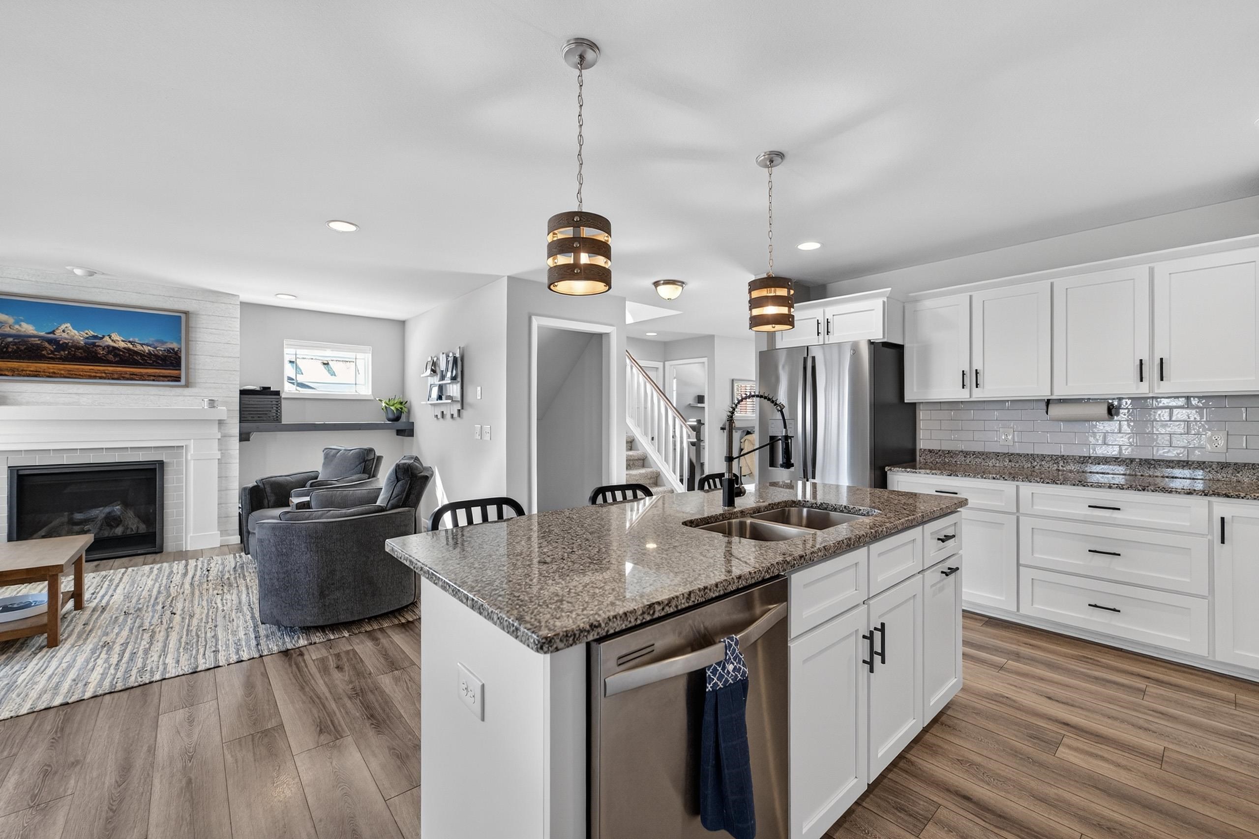 4427 Feather Lane