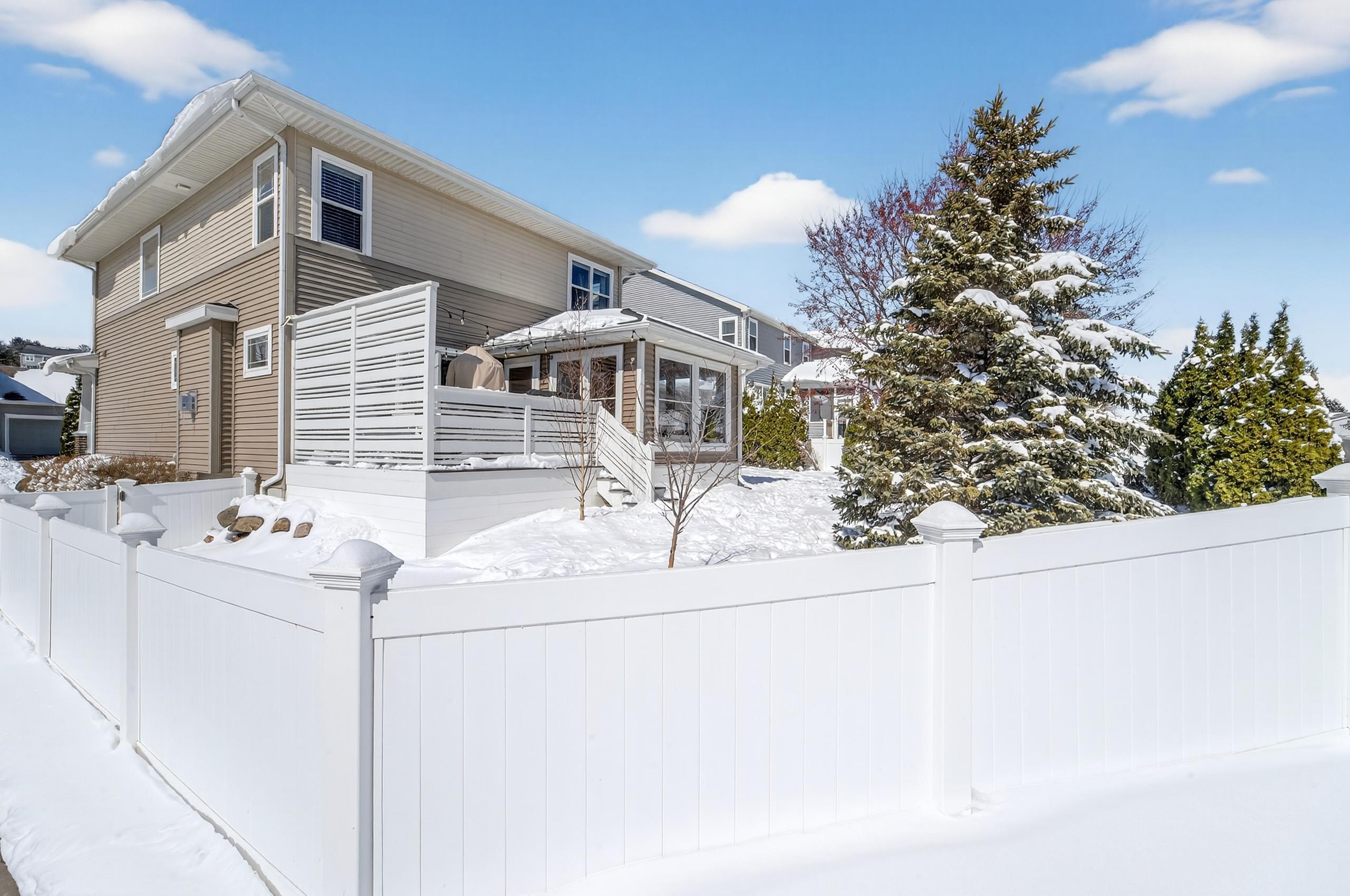 4427 Feather Lane