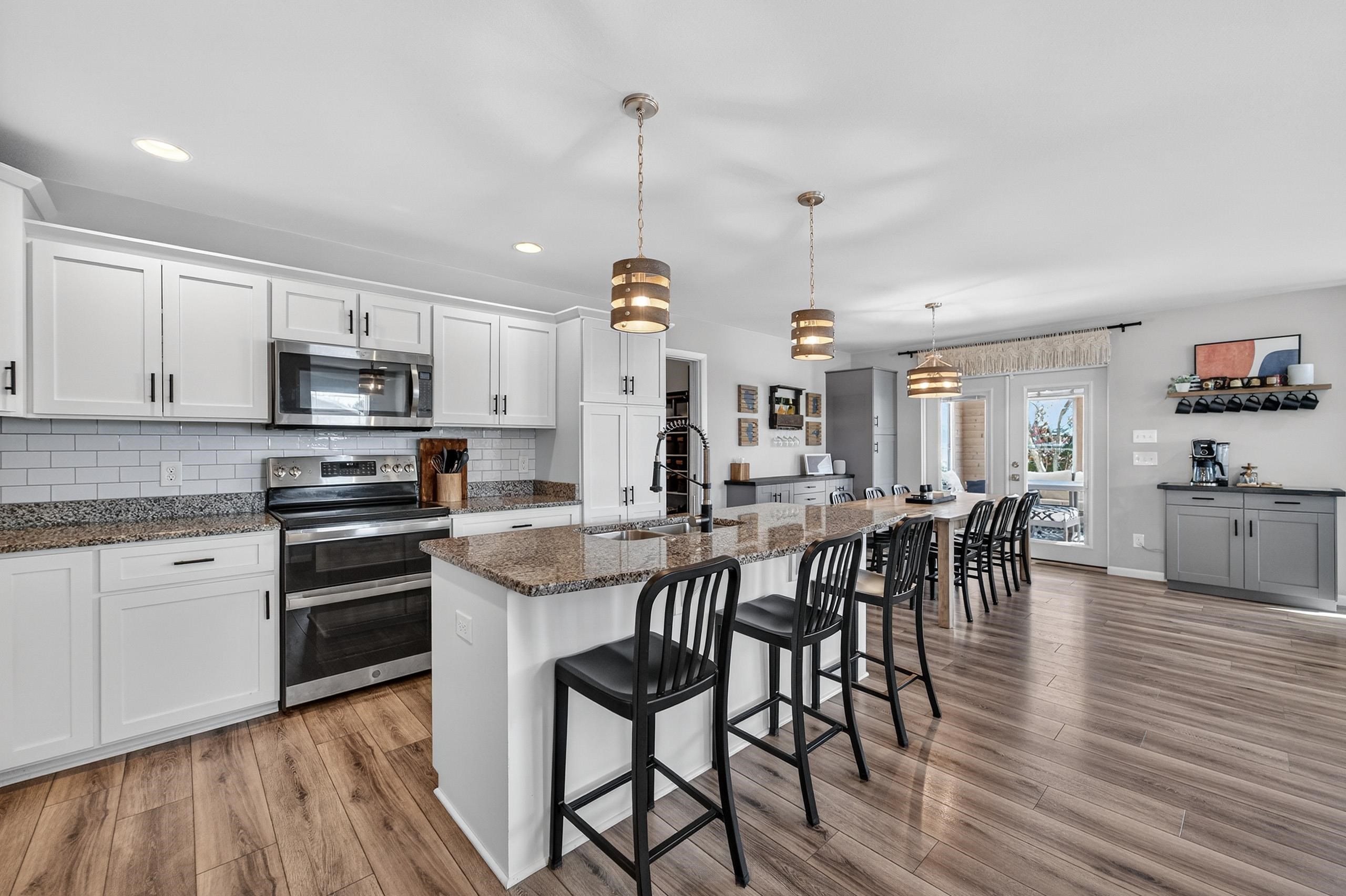 4427 Feather Lane