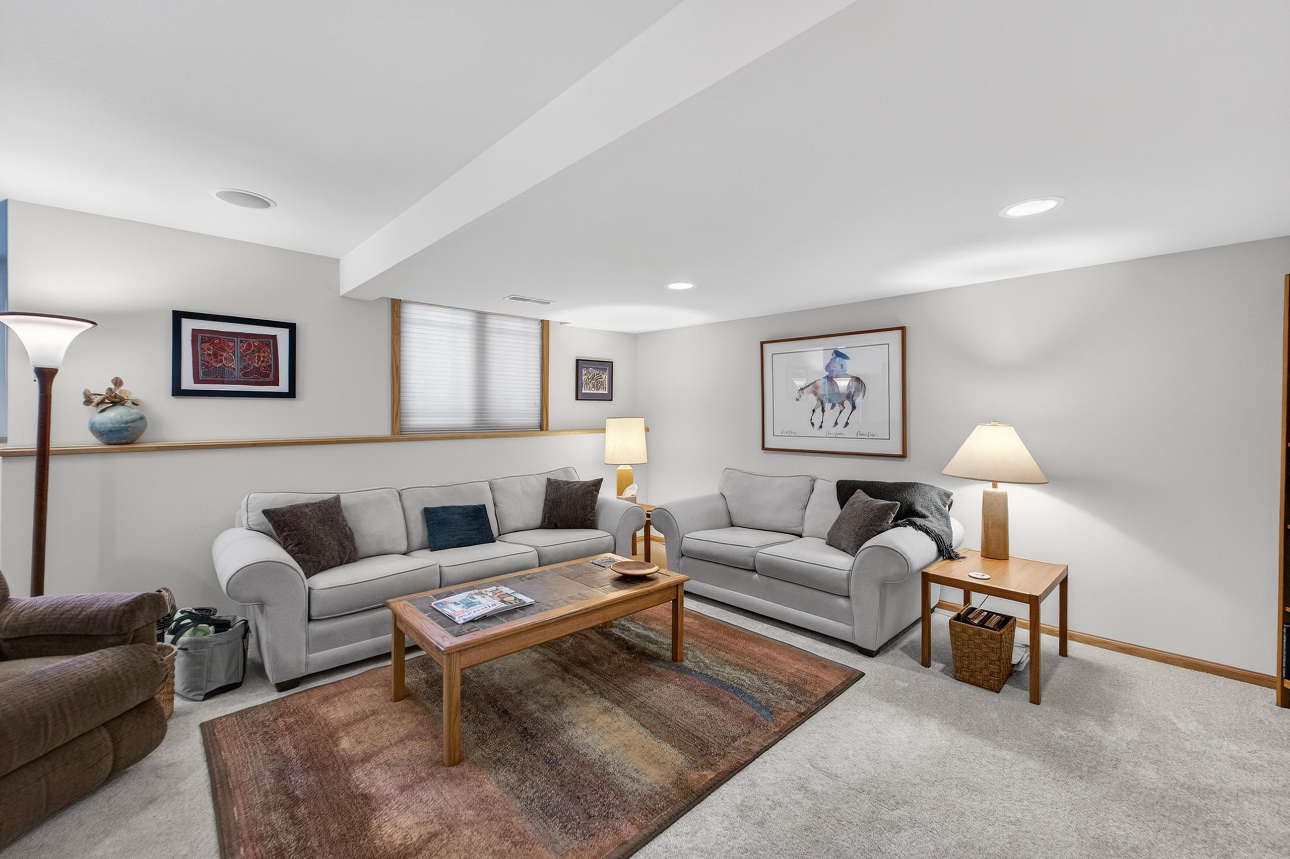 13 Wood Brook Way