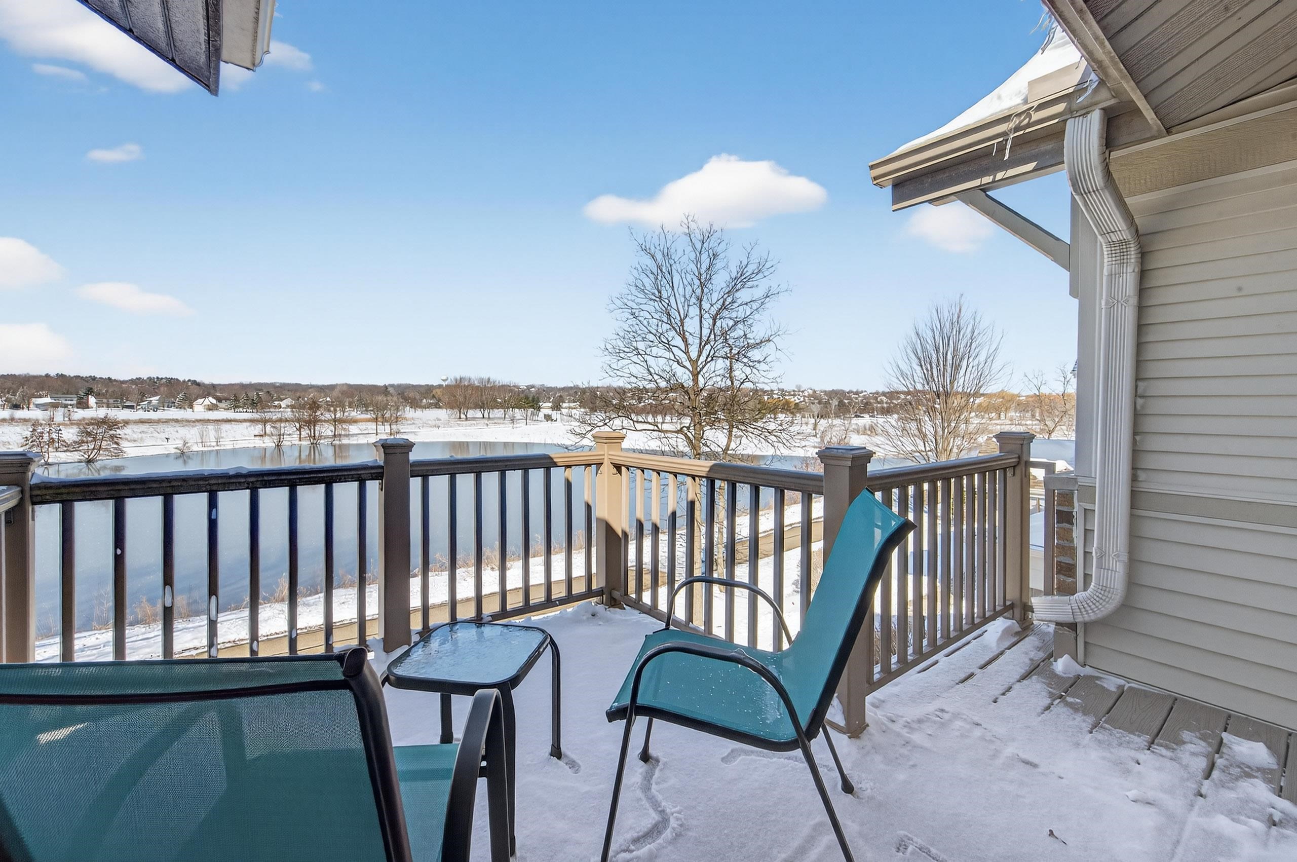 13 Wood Brook Way