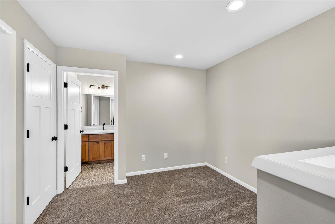 1096 Wild Willow Way