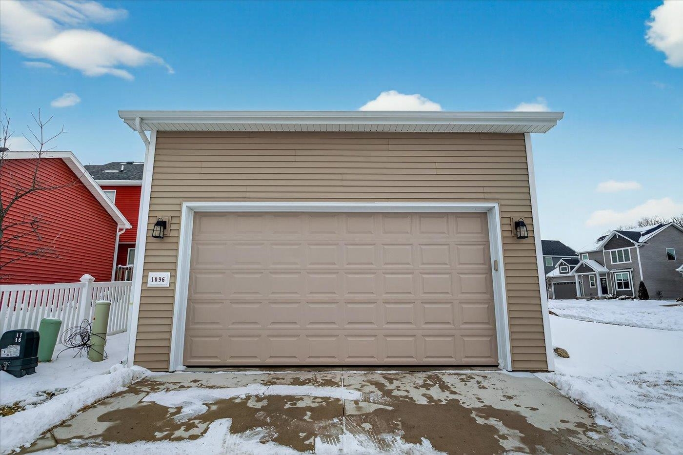 1096 Wild Willow Way