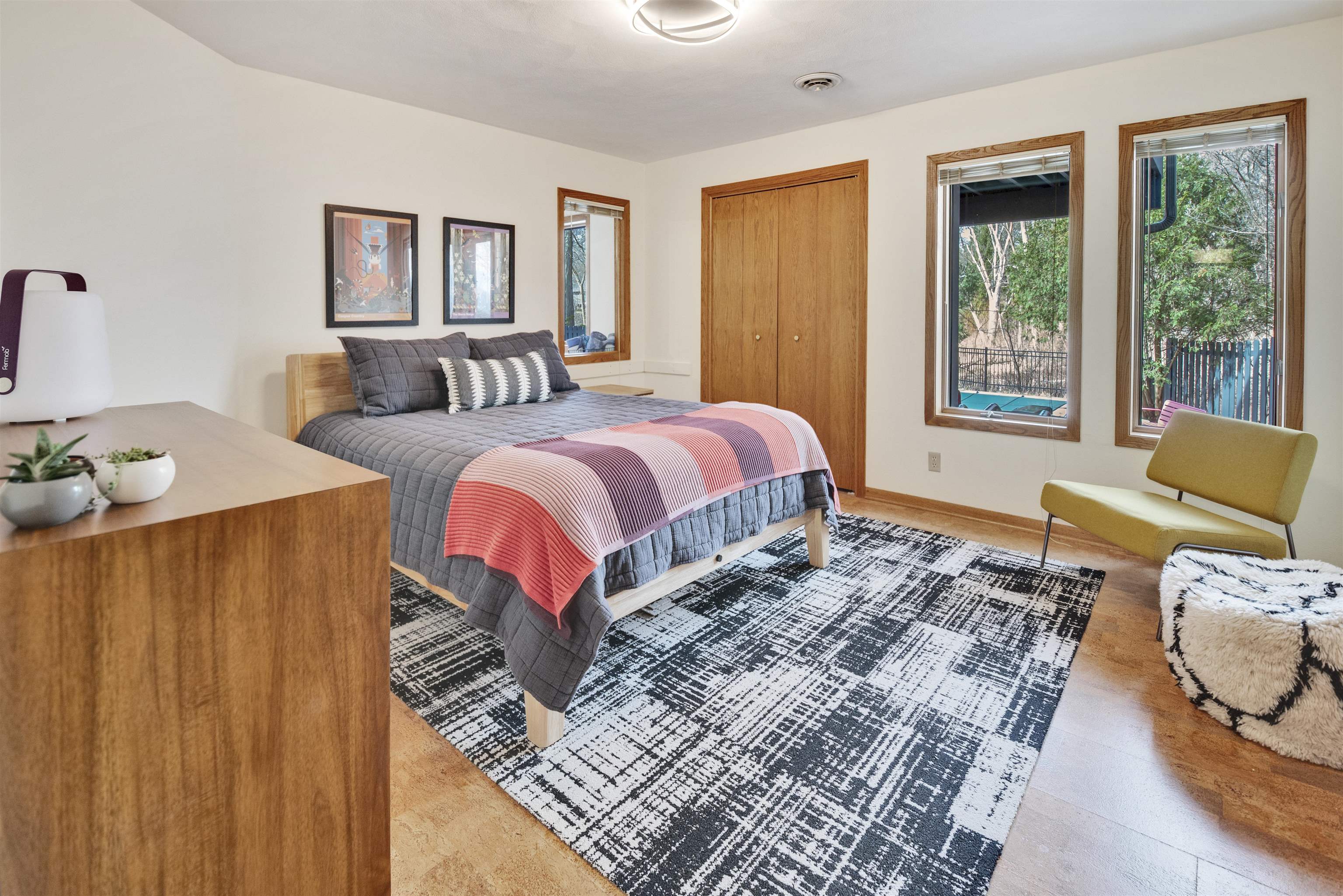 828 Tamarack Way