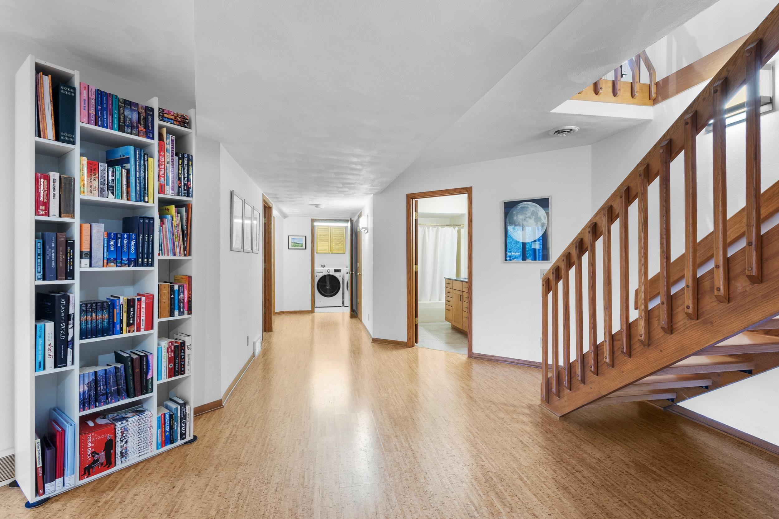 828 Tamarack Way