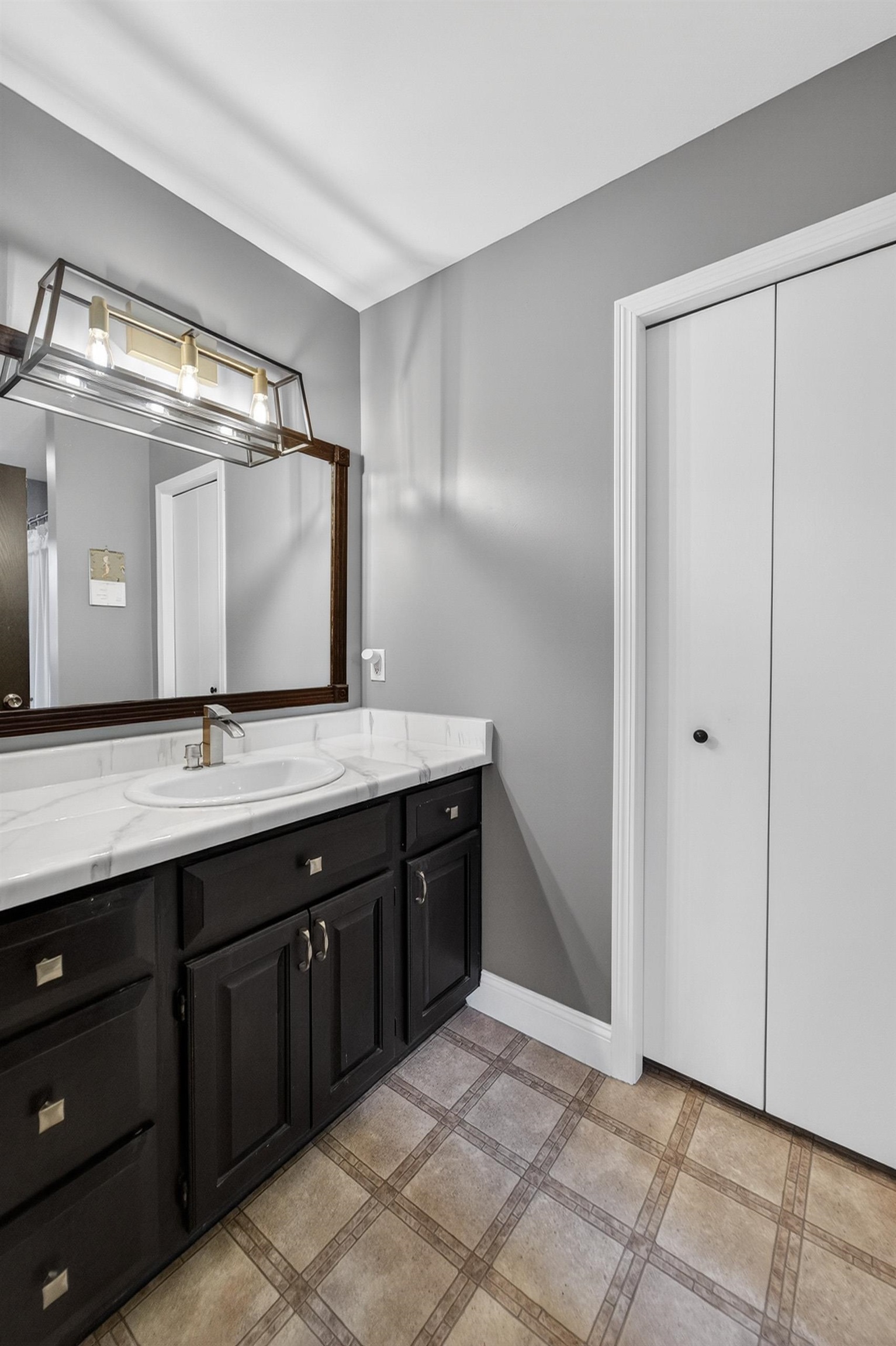730 Highcliff Trail