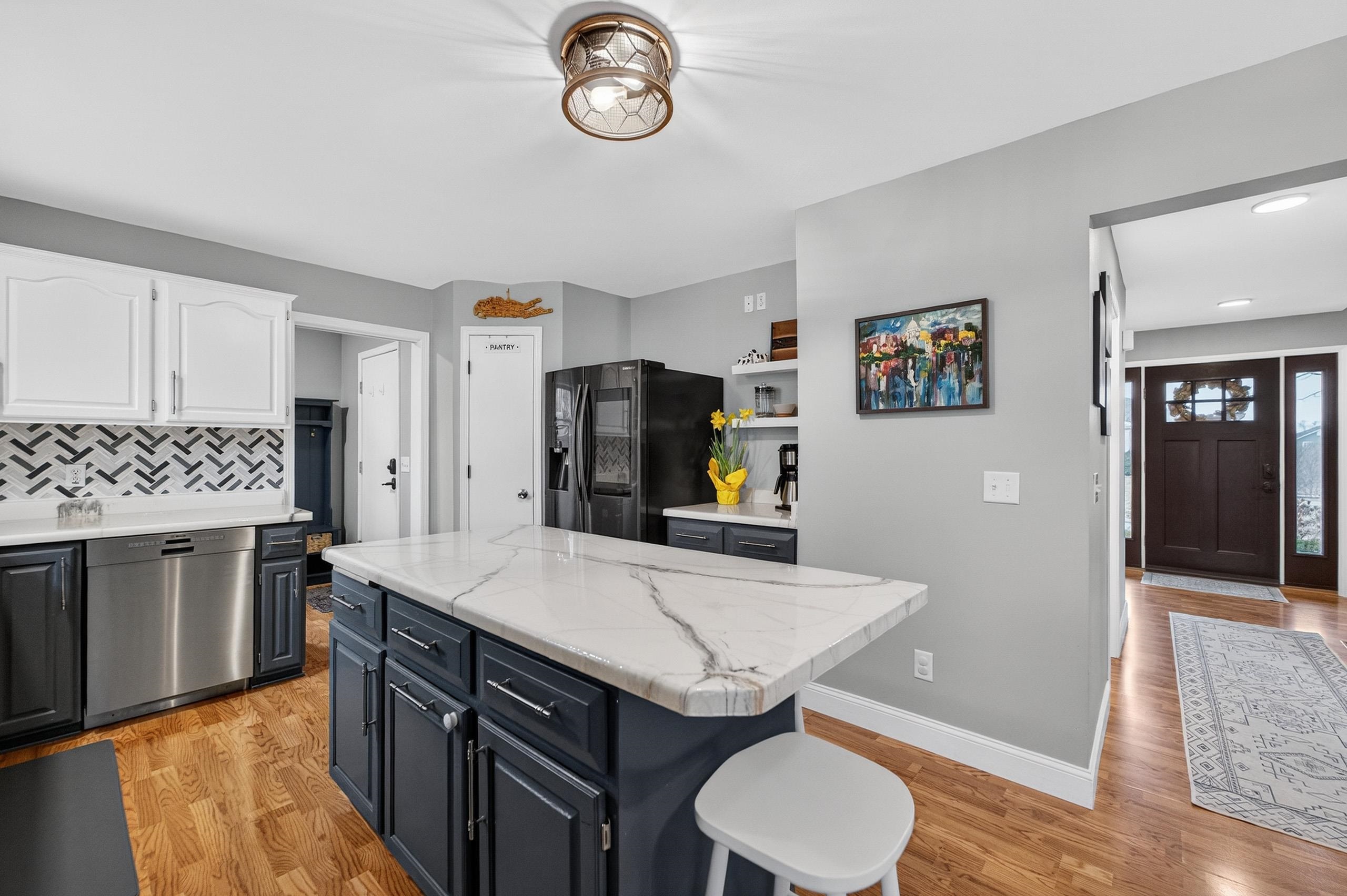730 Highcliff Trail