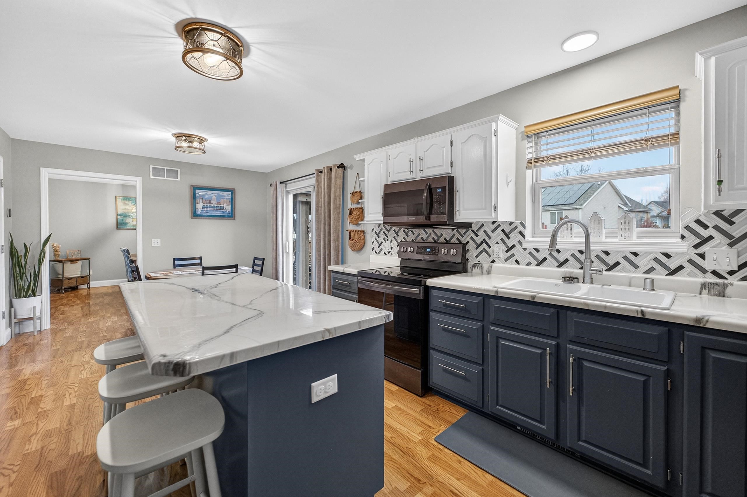730 Highcliff Trail