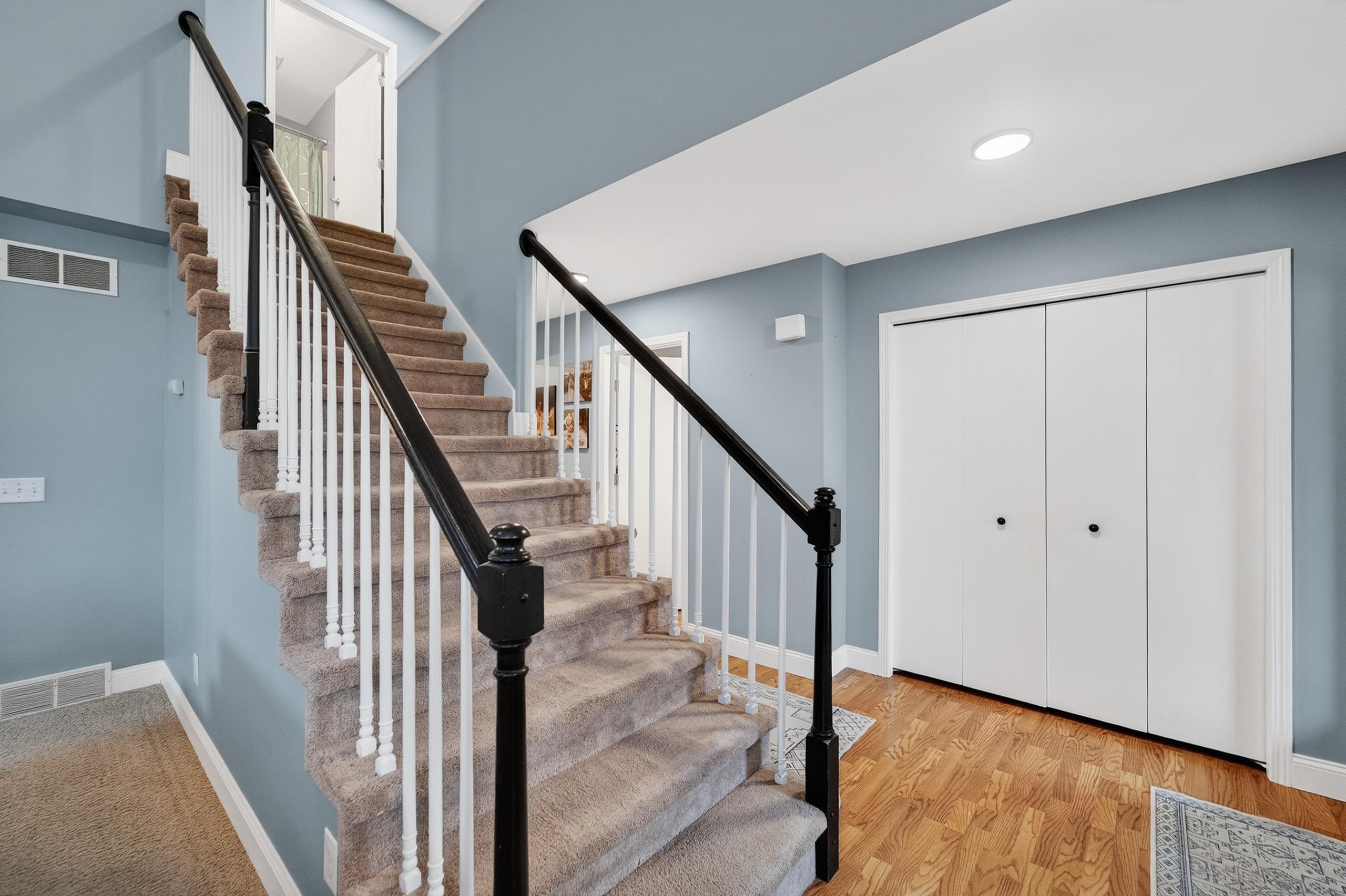730 Highcliff Trail