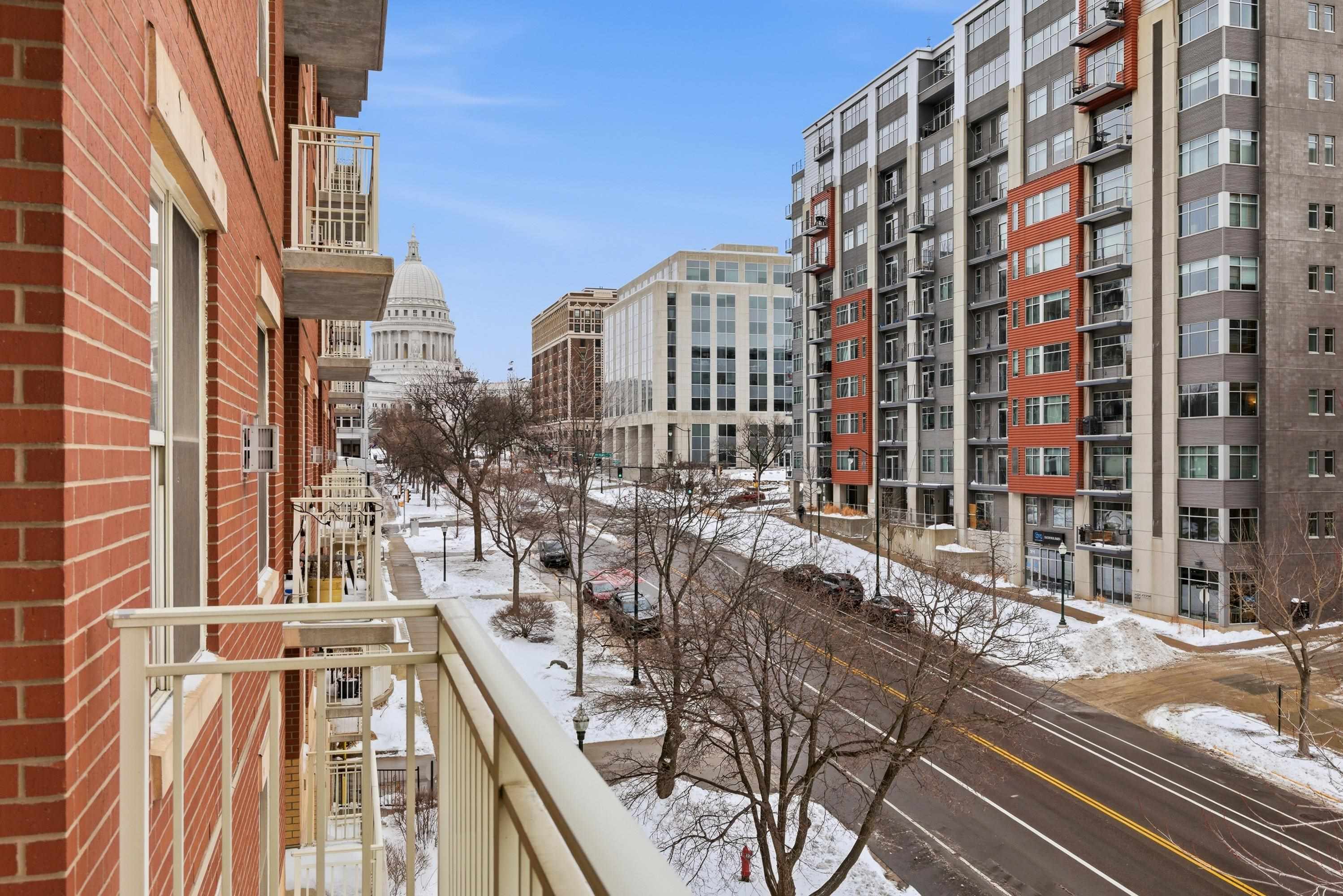 360 W Washington Avenue Unit: 403