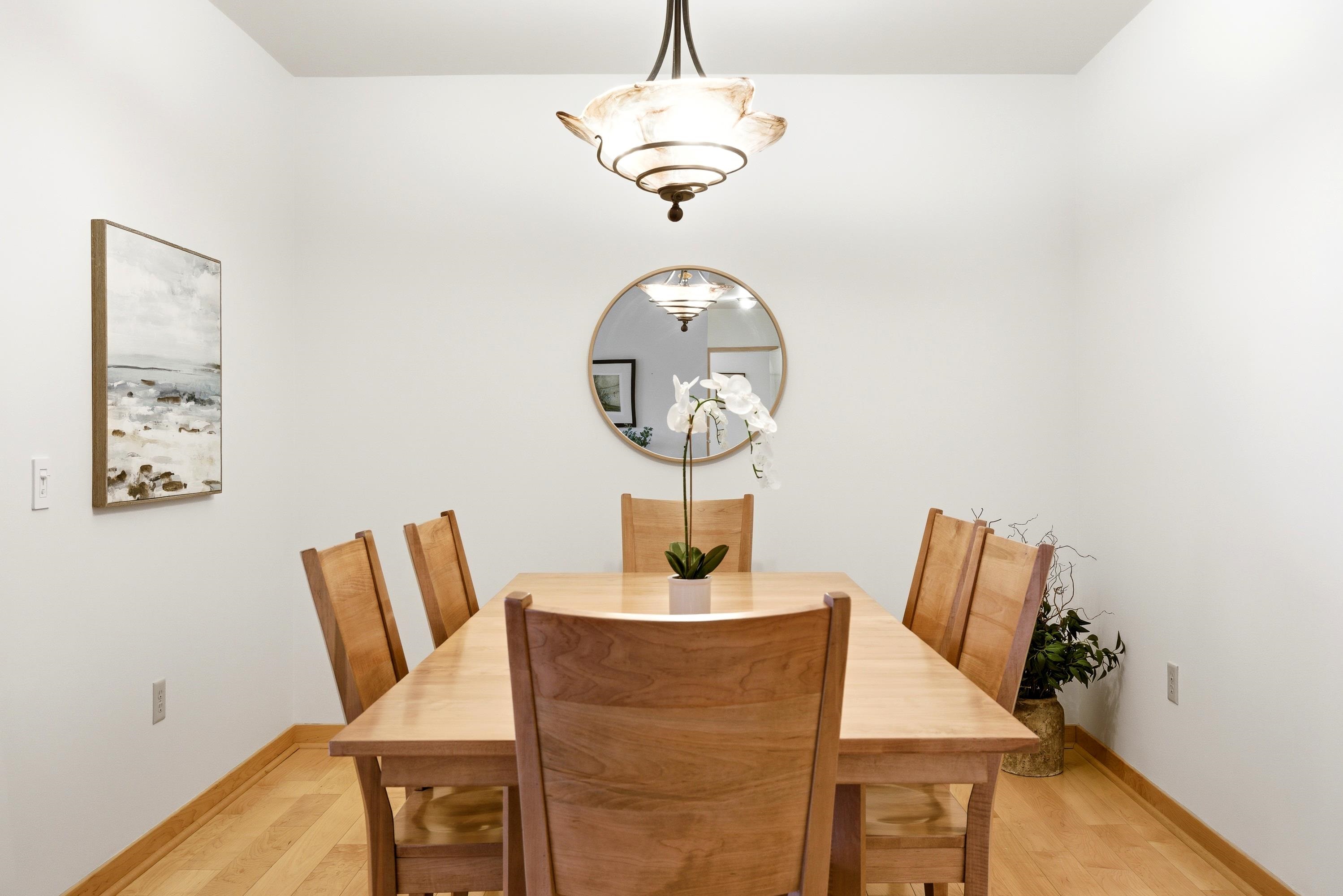 360 W Washington Avenue Unit: 403