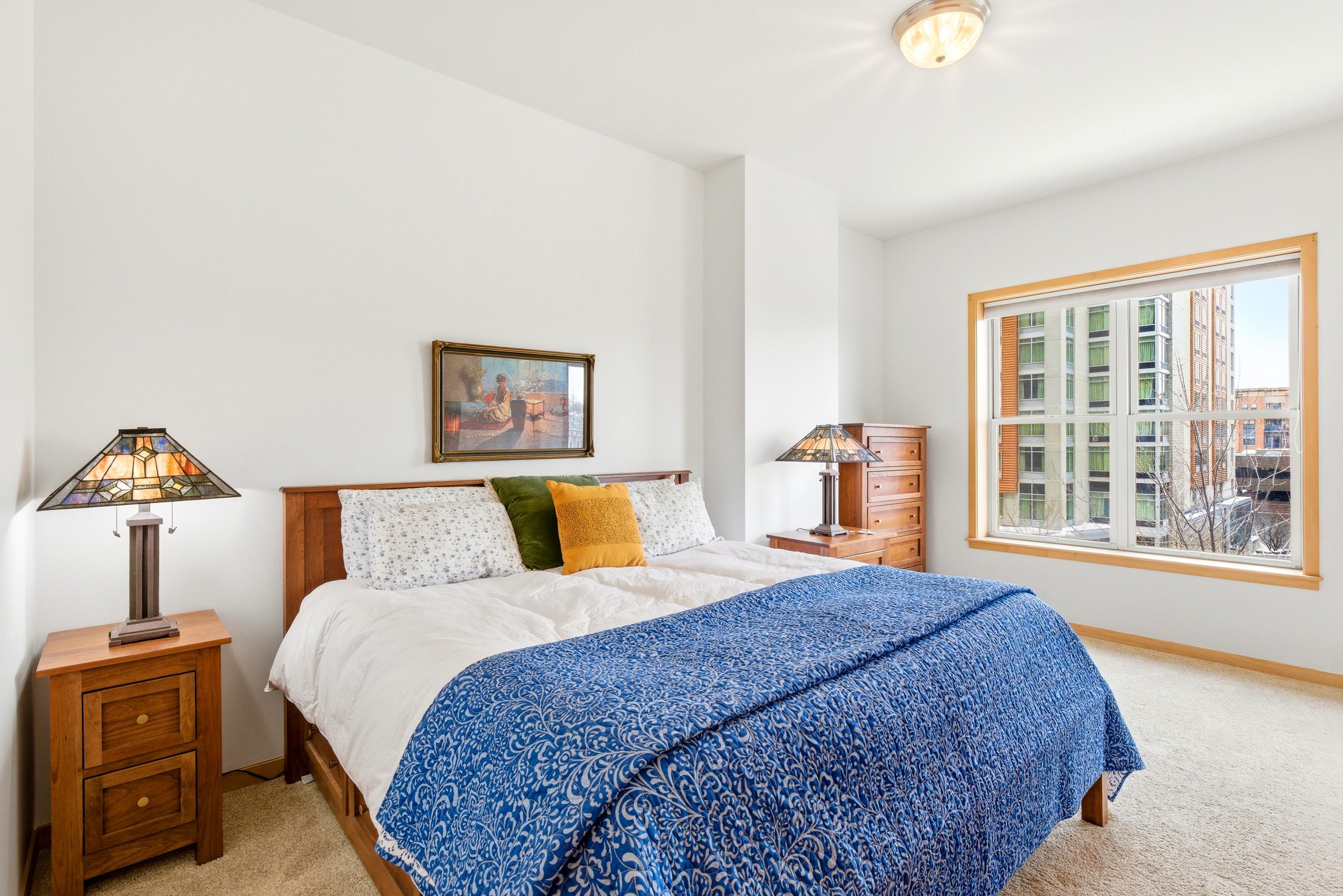 360 W Washington Avenue Unit: 403