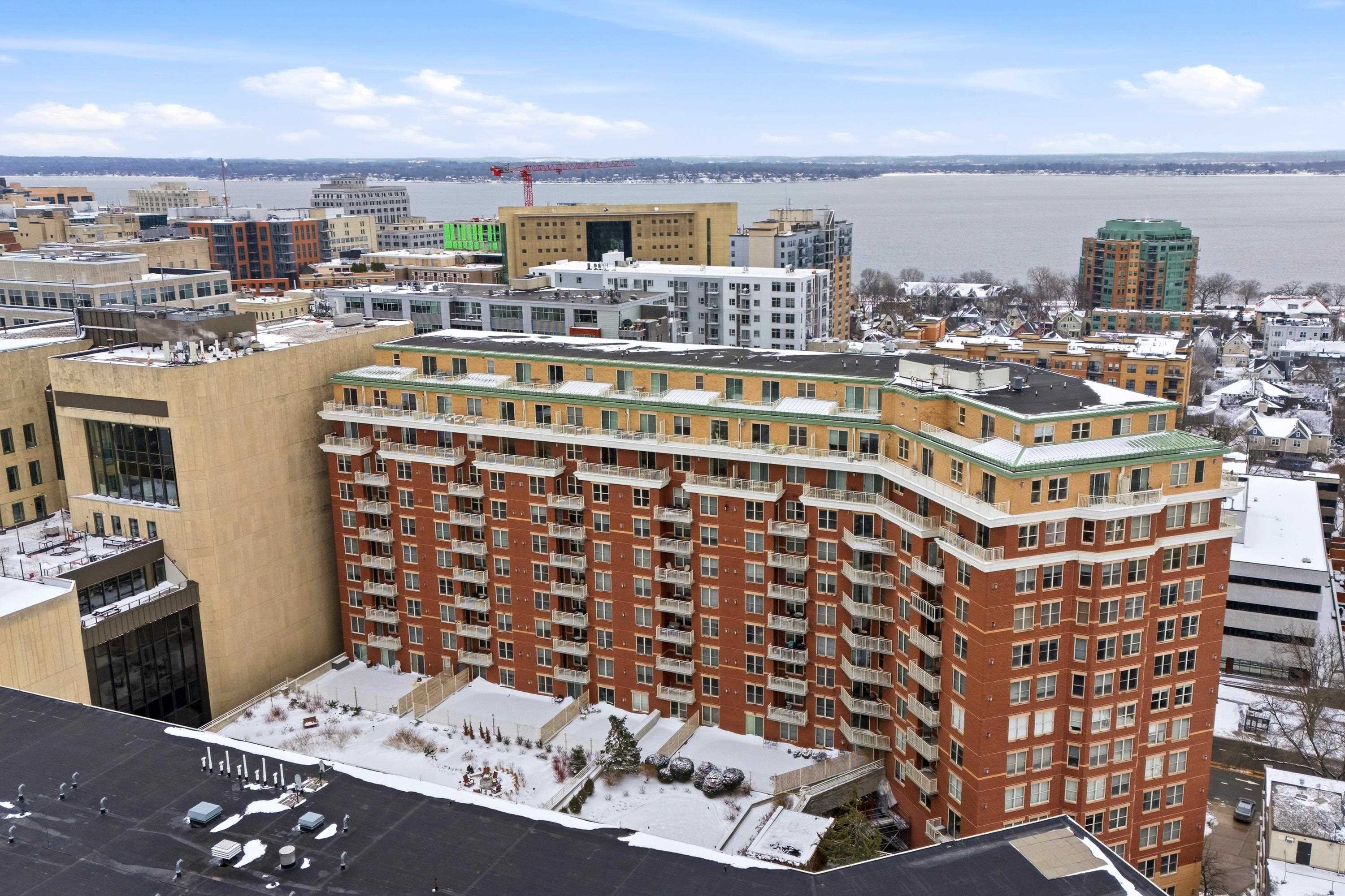 360 W Washington Avenue Unit: 403