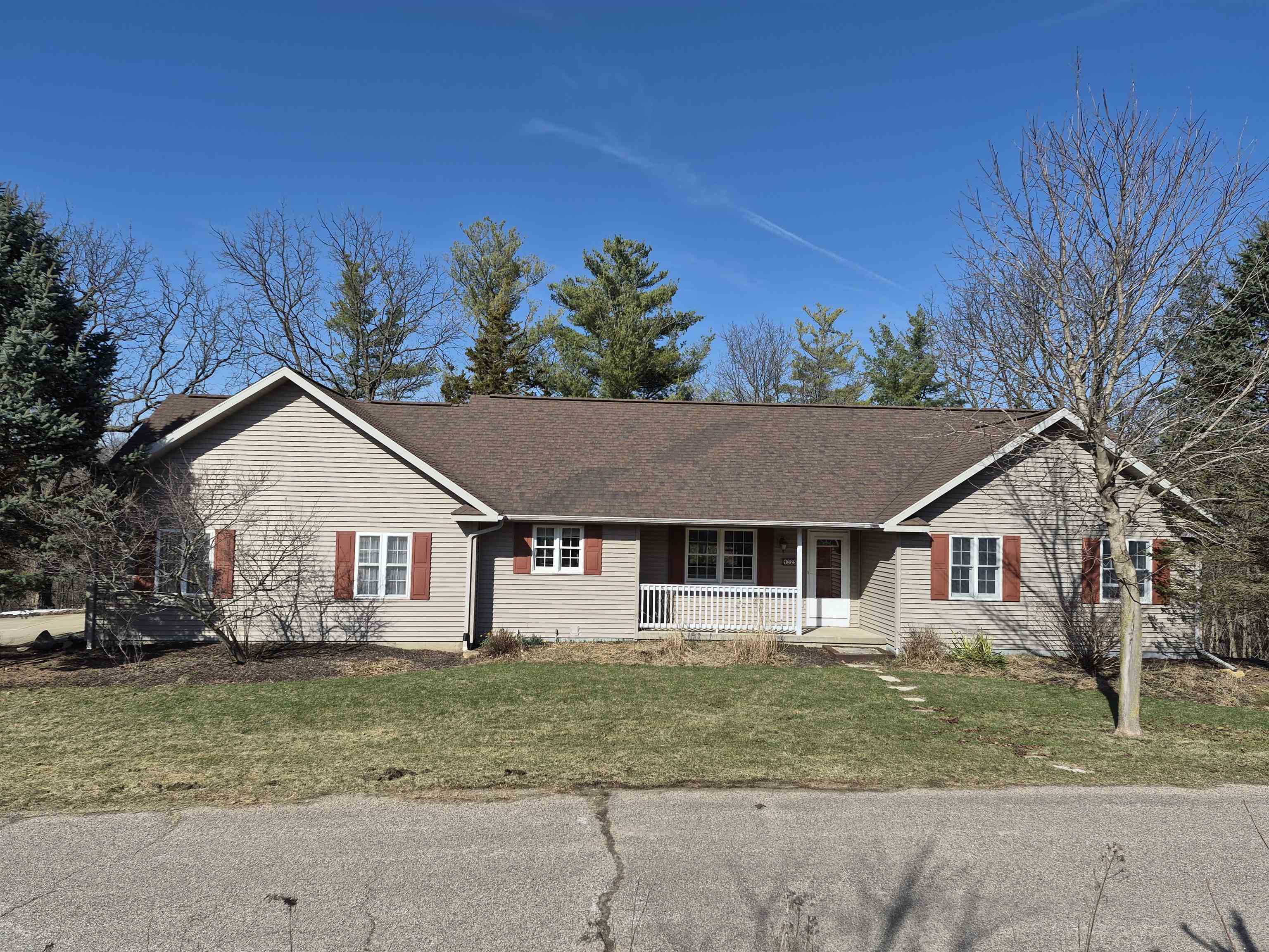 4325 Green Leaf Drive