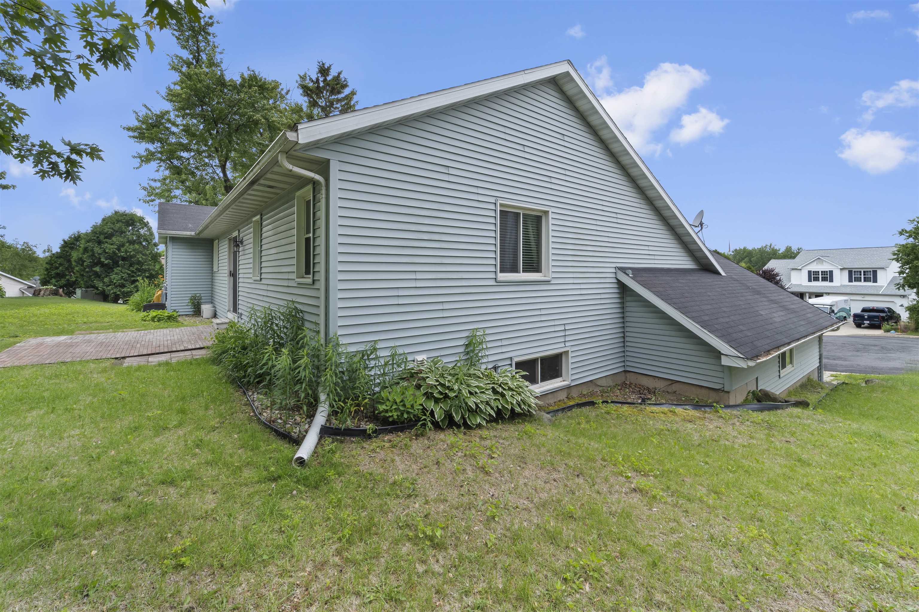 15 Naylor Circle