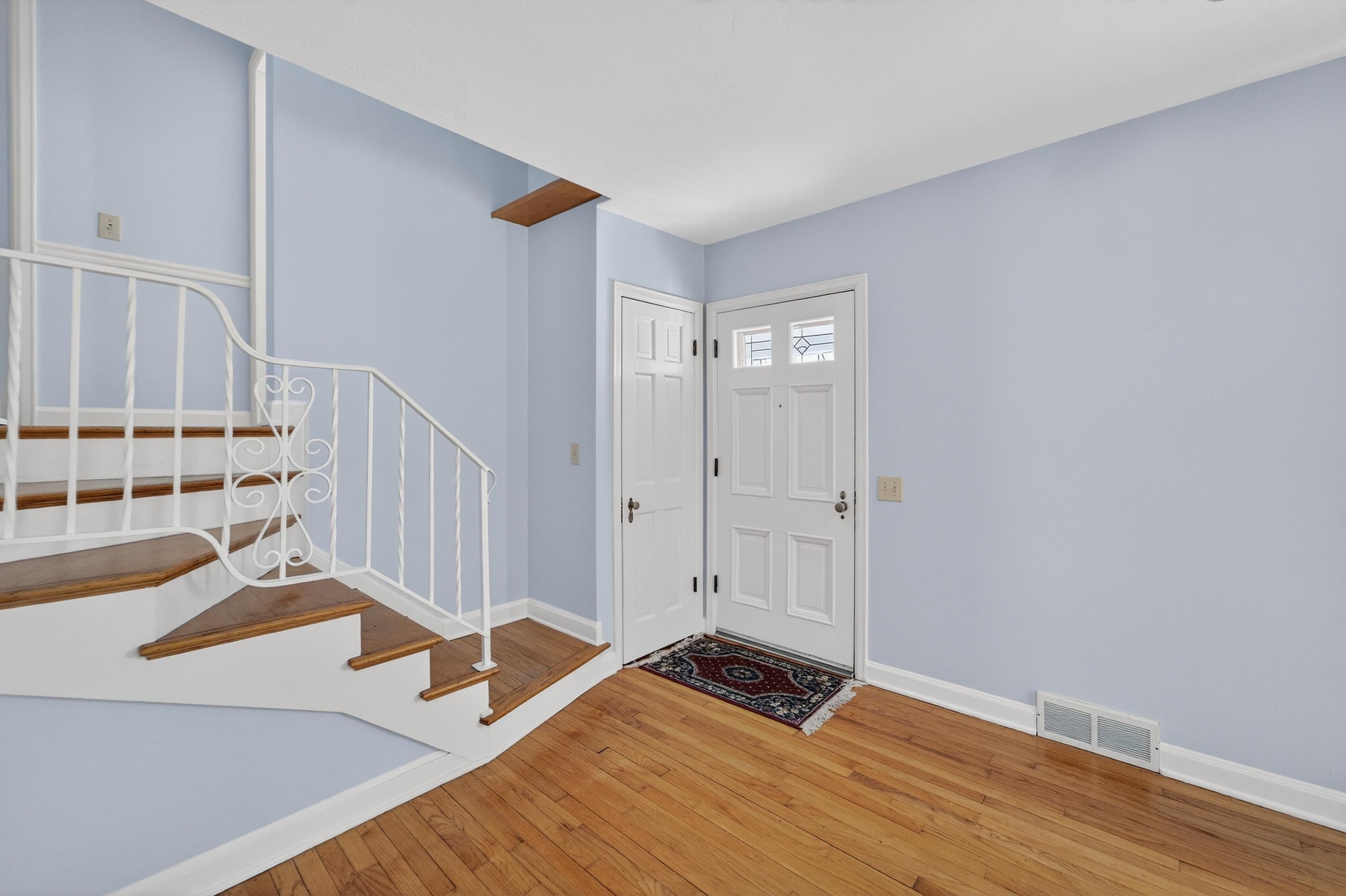 1402 Farragut Street