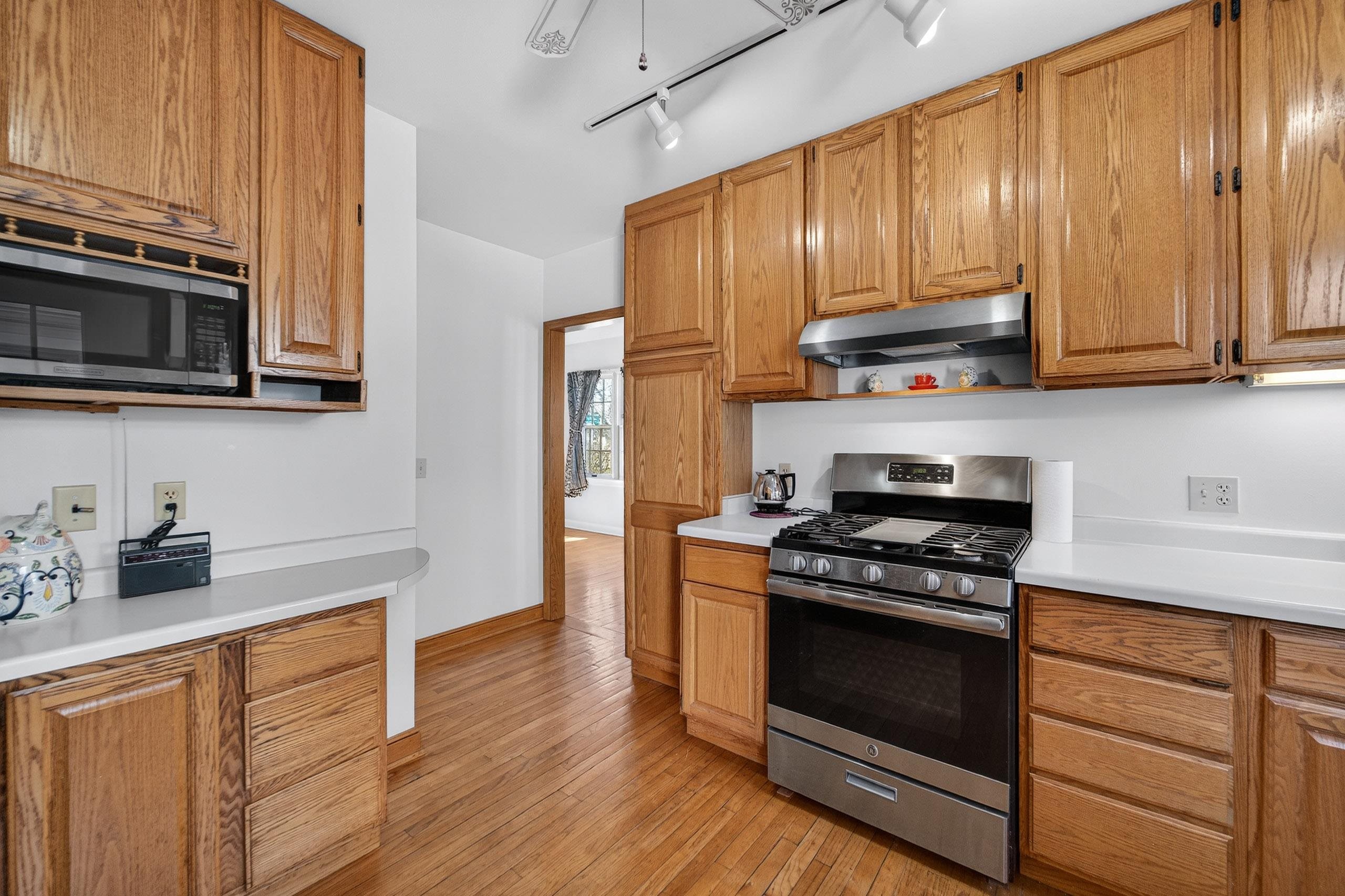 1402 Farragut Street