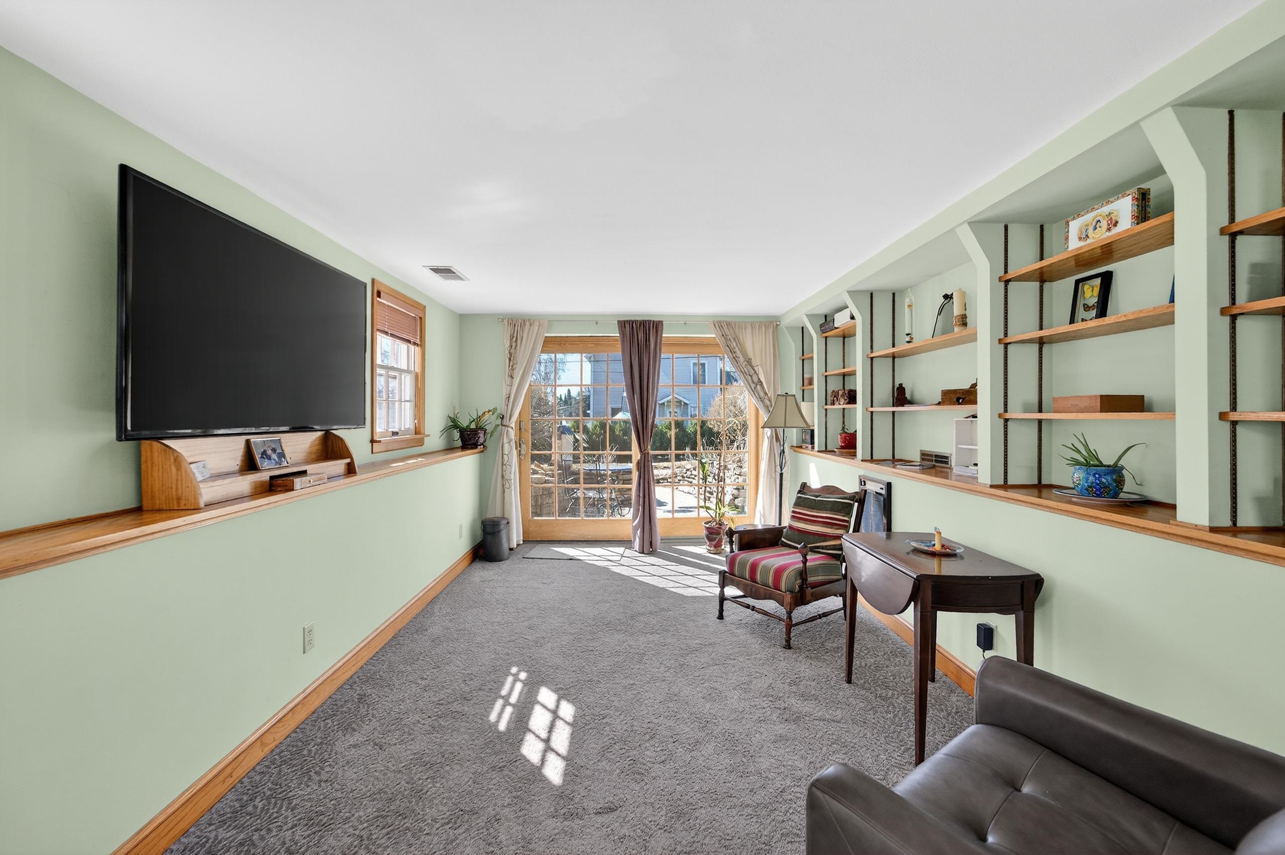 1402 Farragut Street