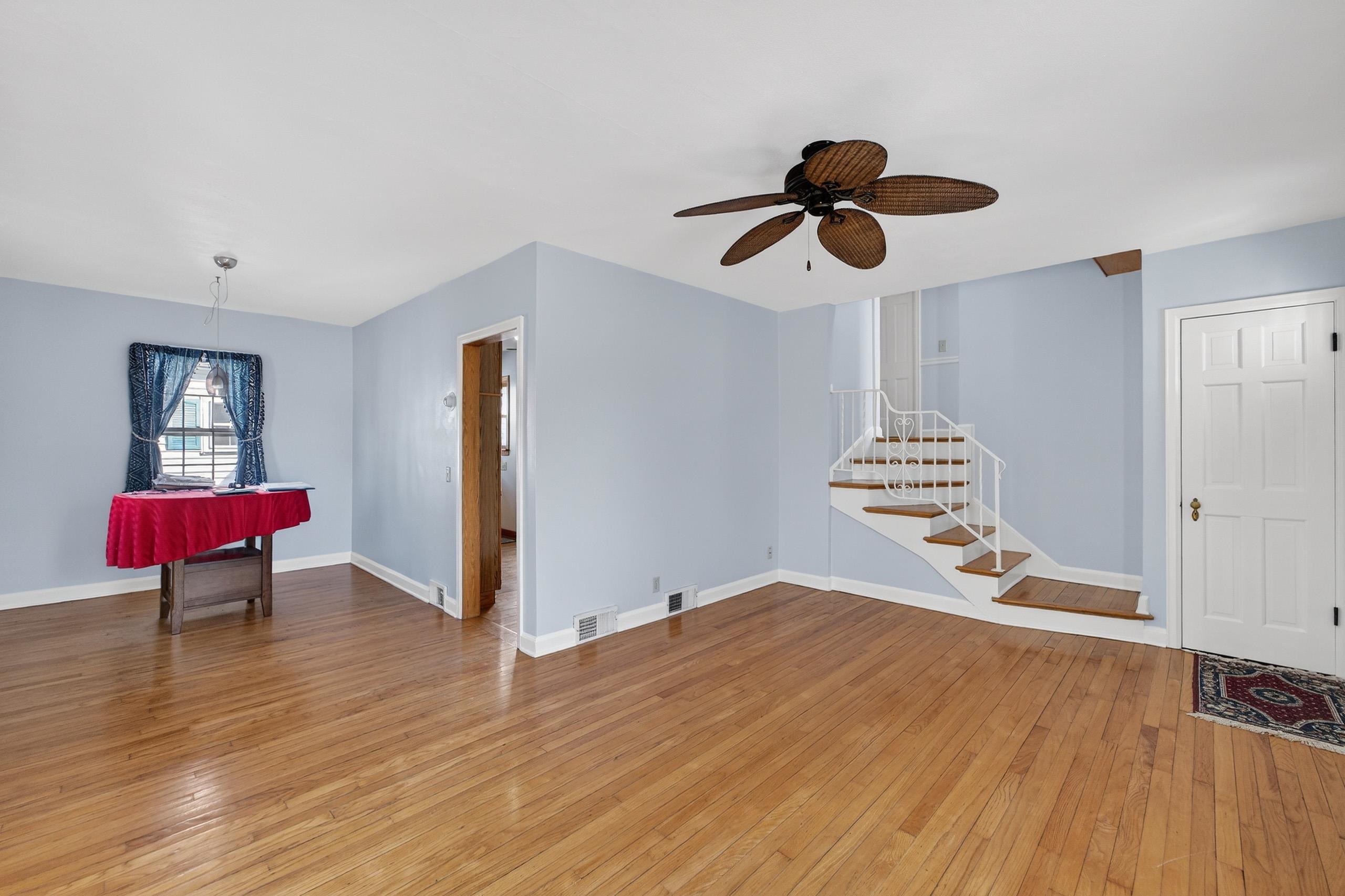 1402 Farragut Street