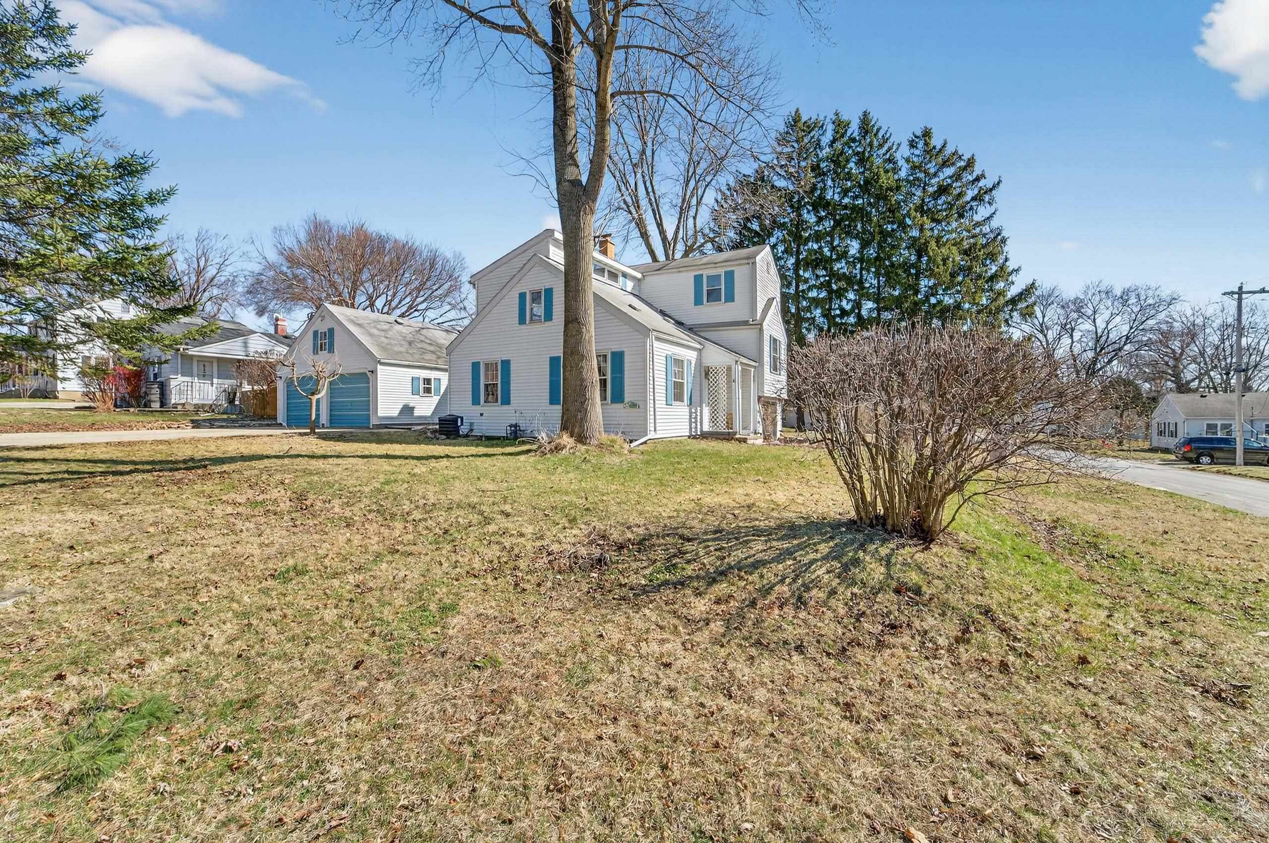 1402 Farragut Street