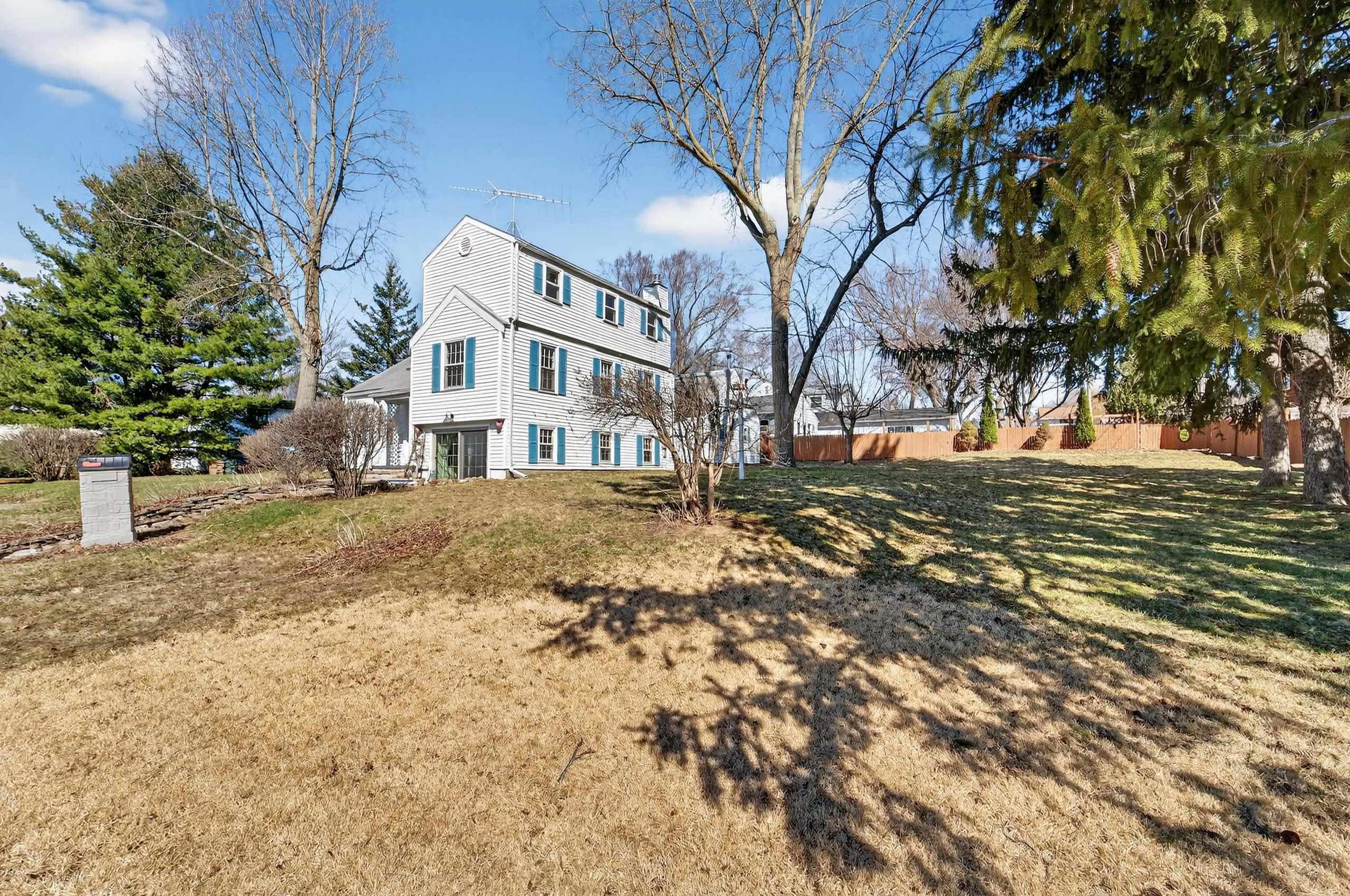 1402 Farragut Street