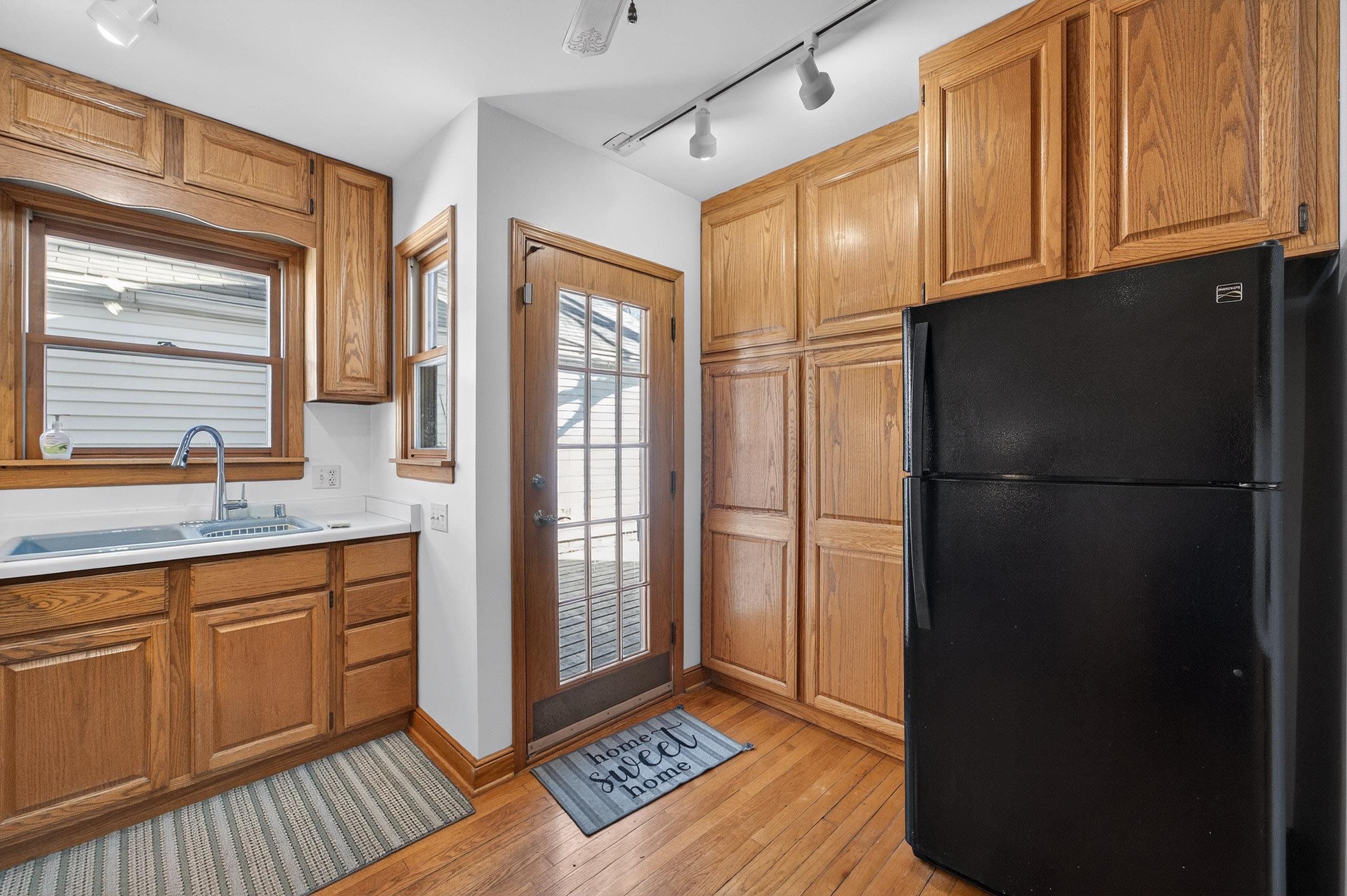 1402 Farragut Street