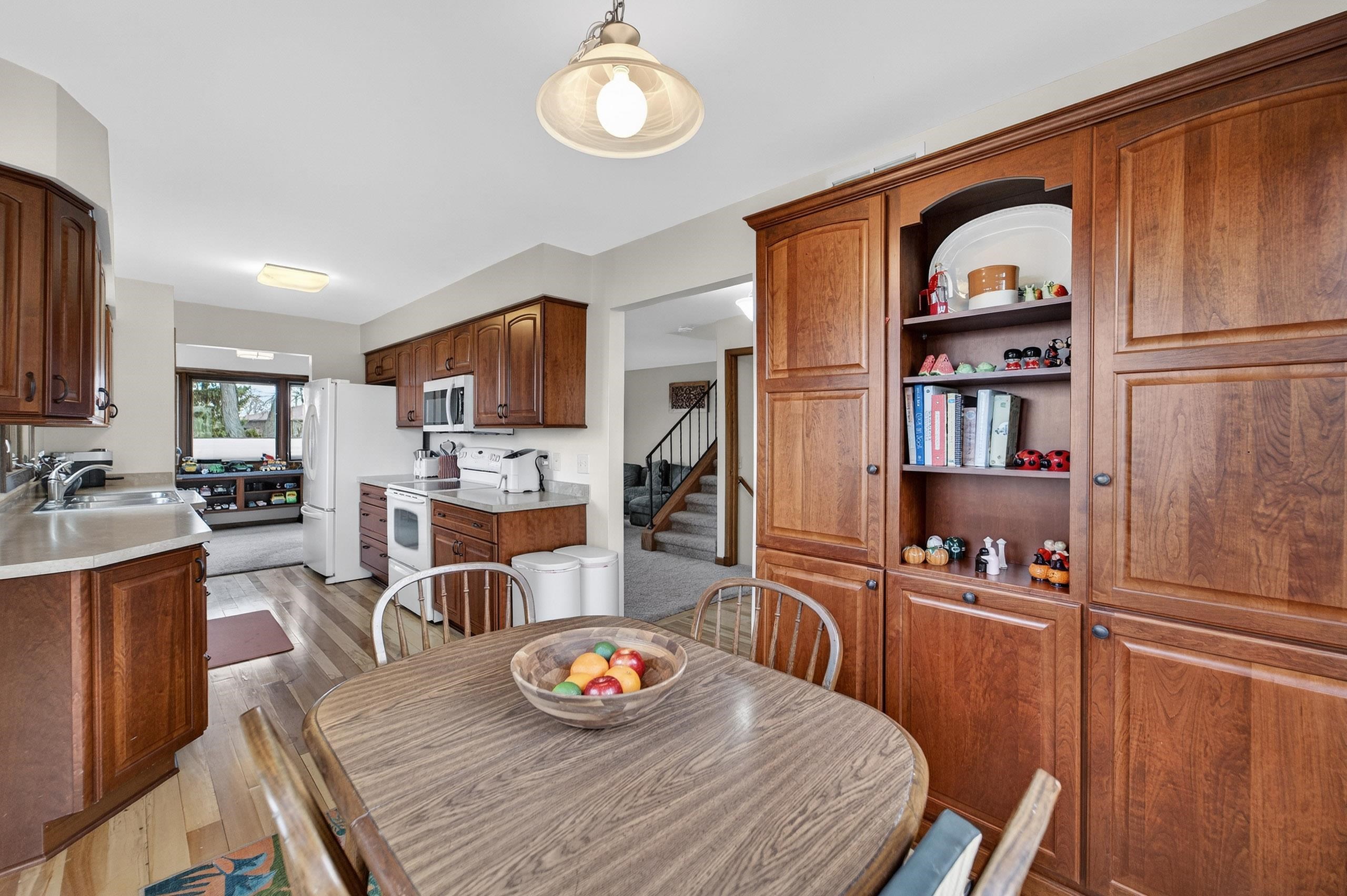 3542 Valley Ridge Road