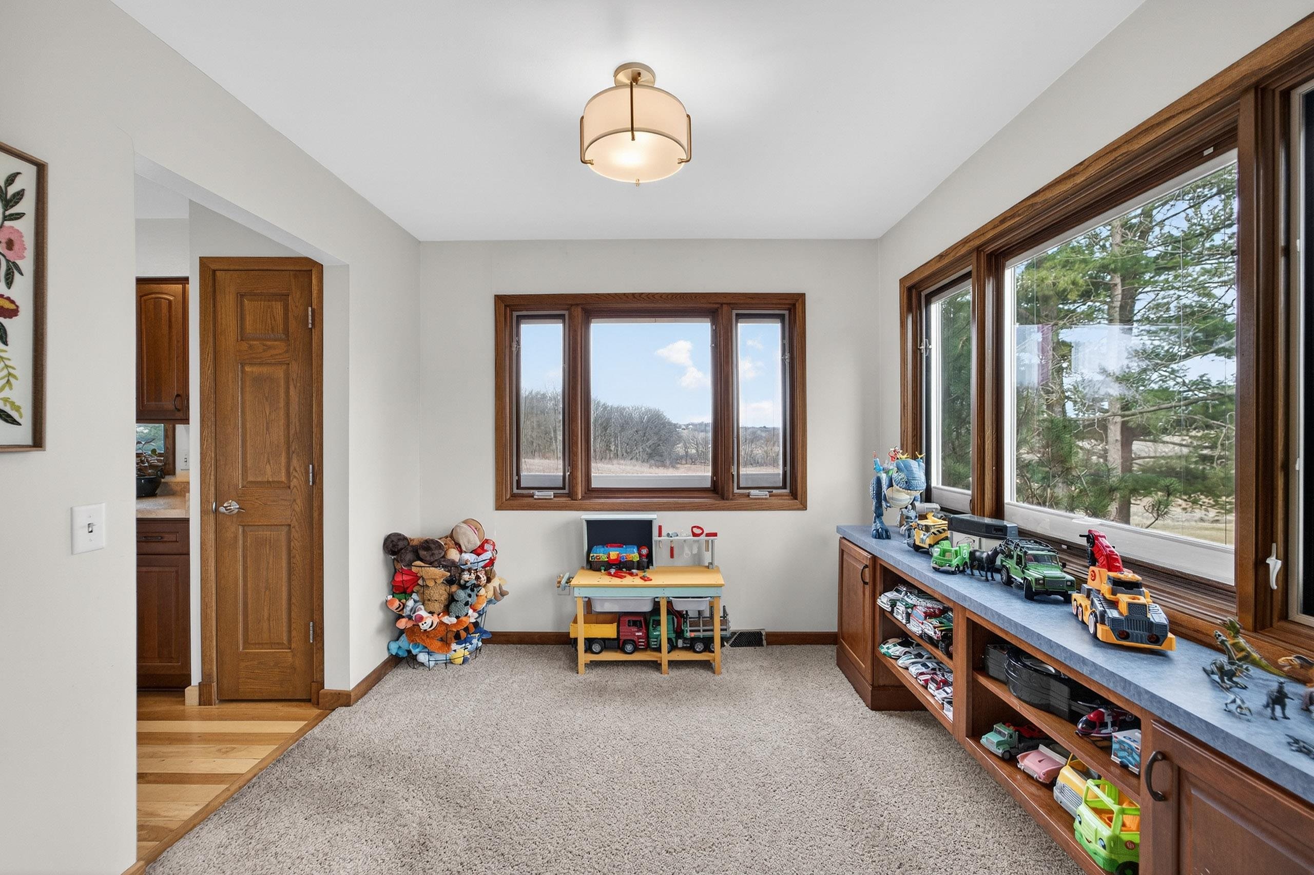 3542 Valley Ridge Road