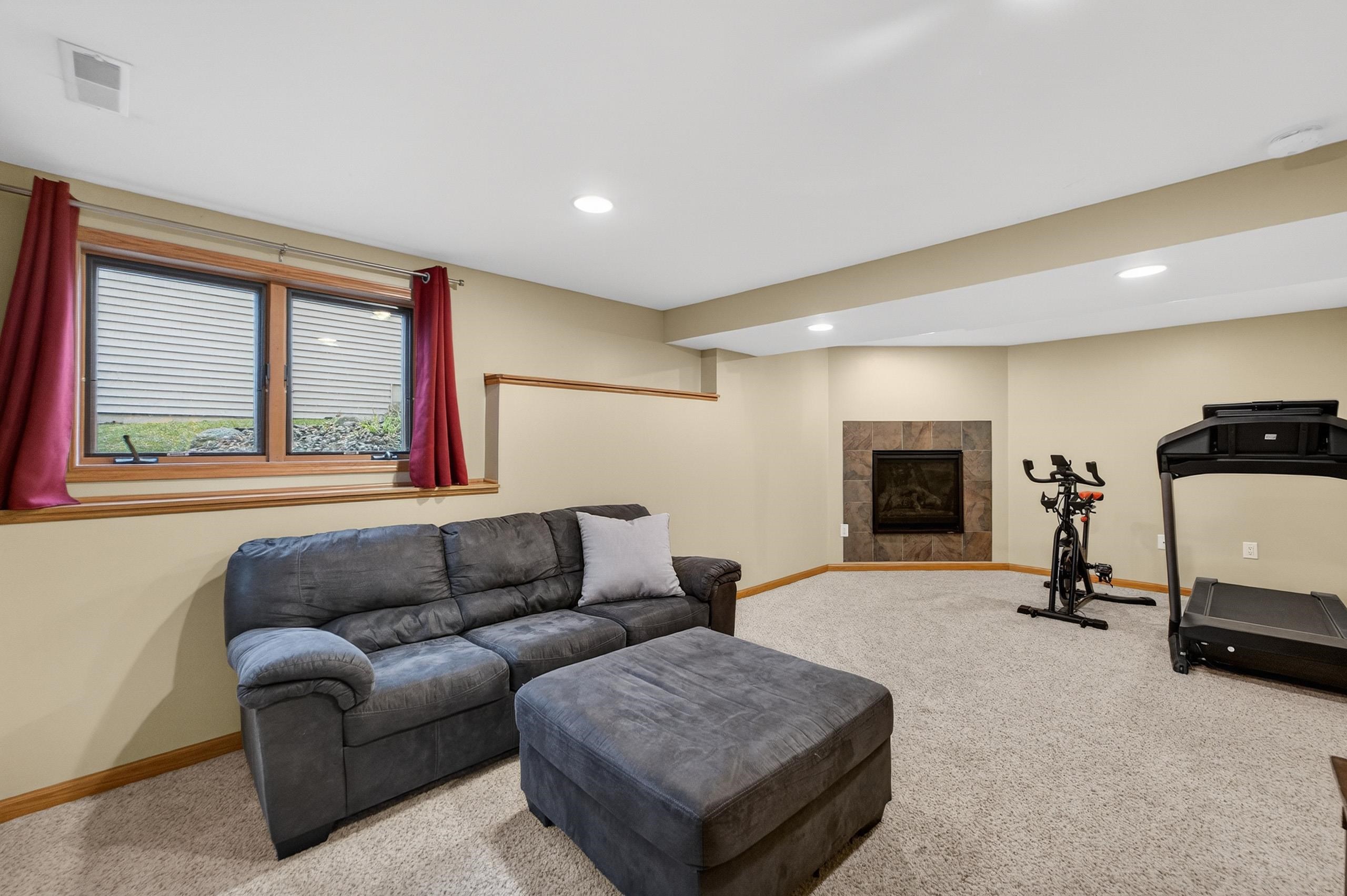 2653 Mica Road