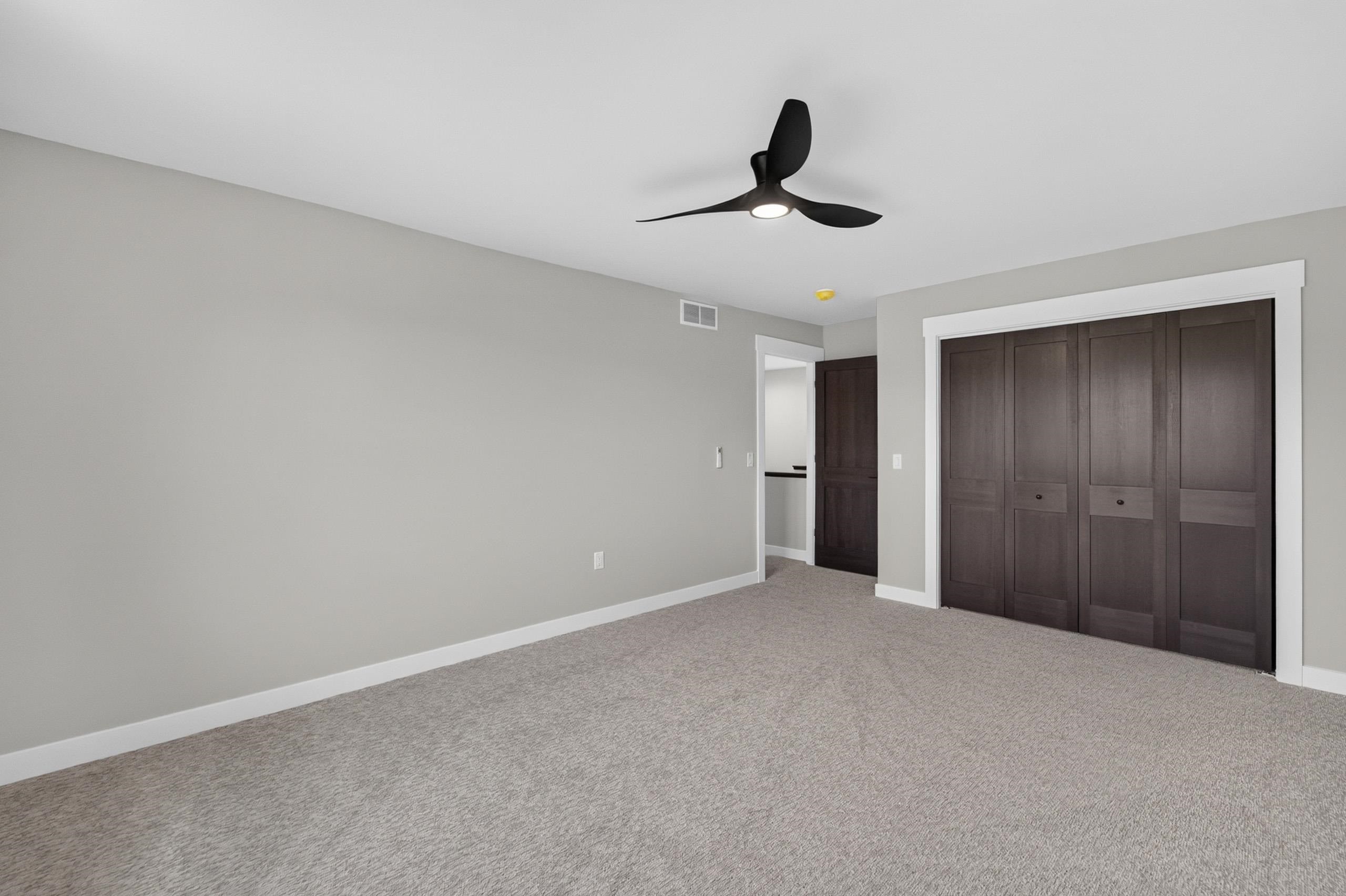 1769 Woodford Road