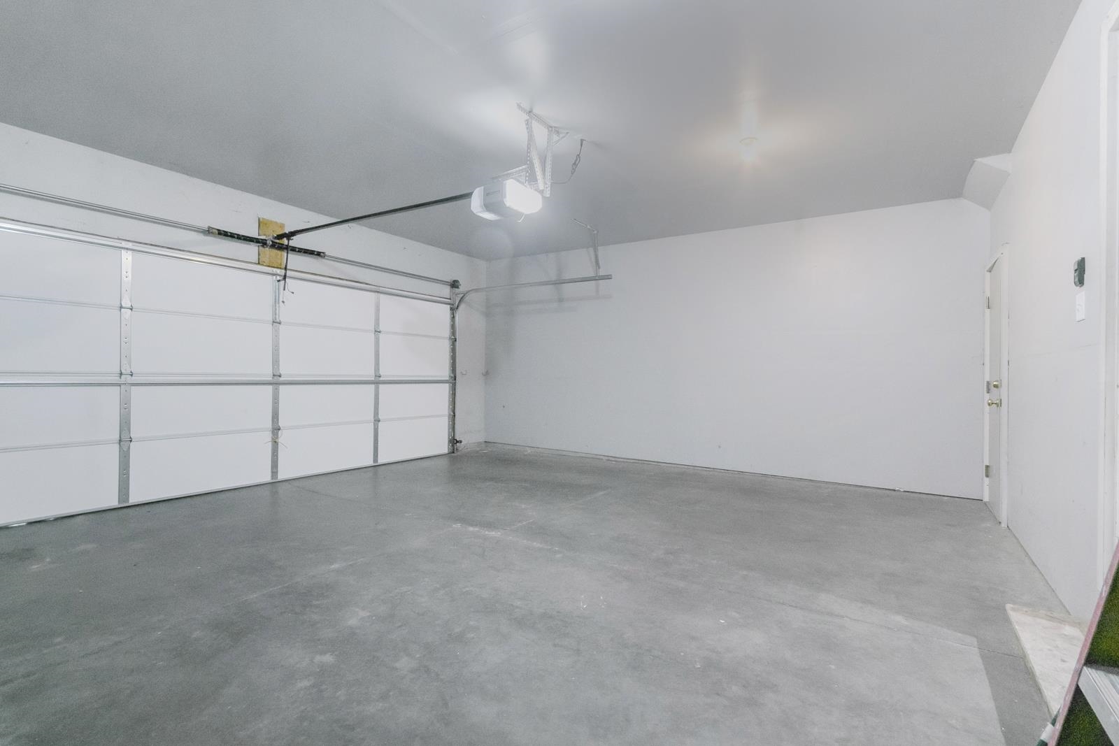 2414 Commercial Avenue
