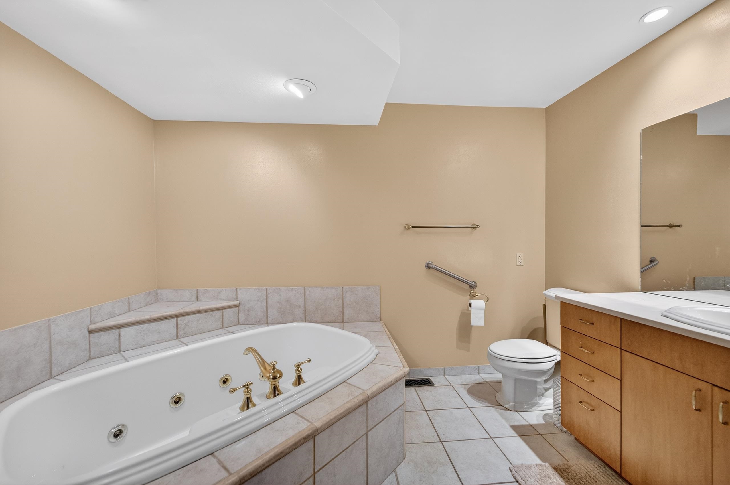 5316 Lighthouse Bay Drive