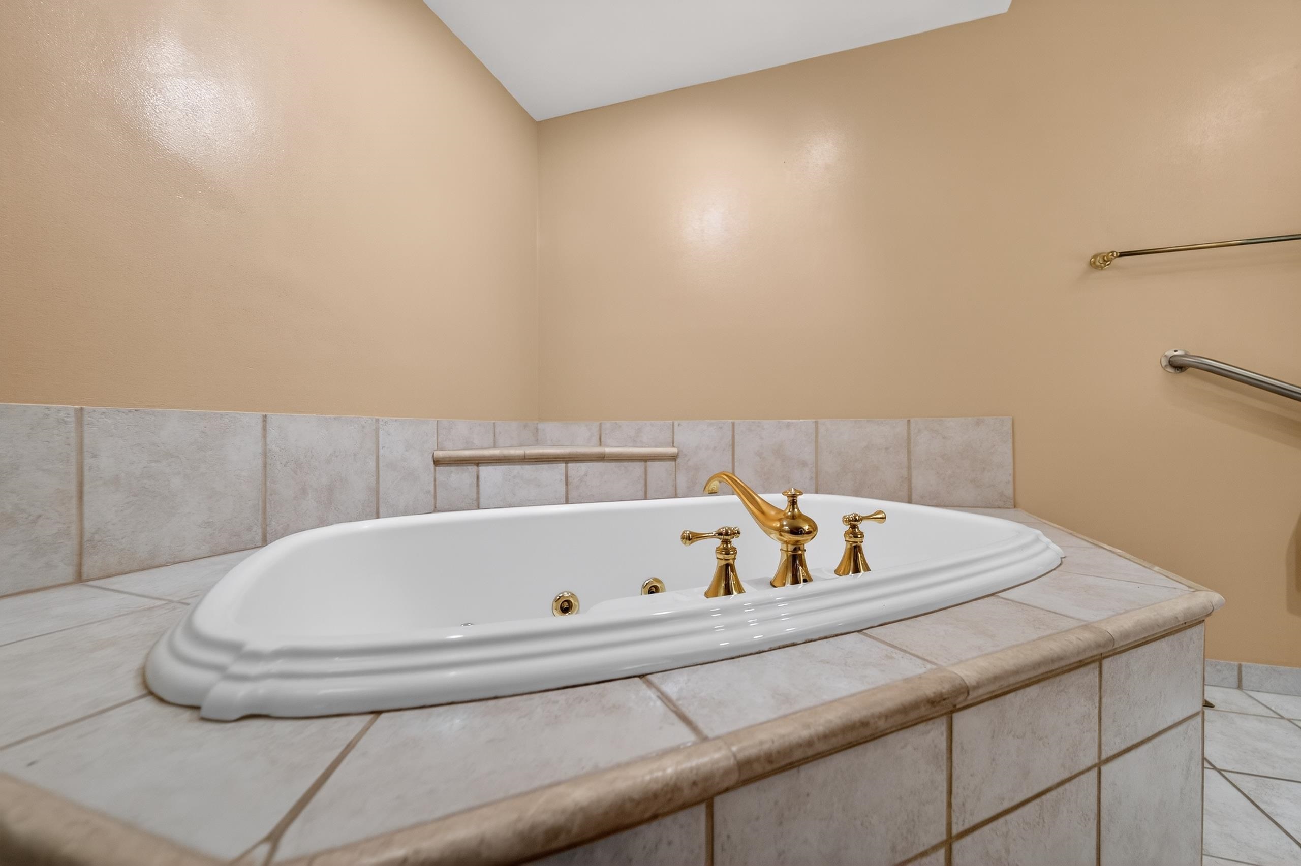 5316 Lighthouse Bay Drive