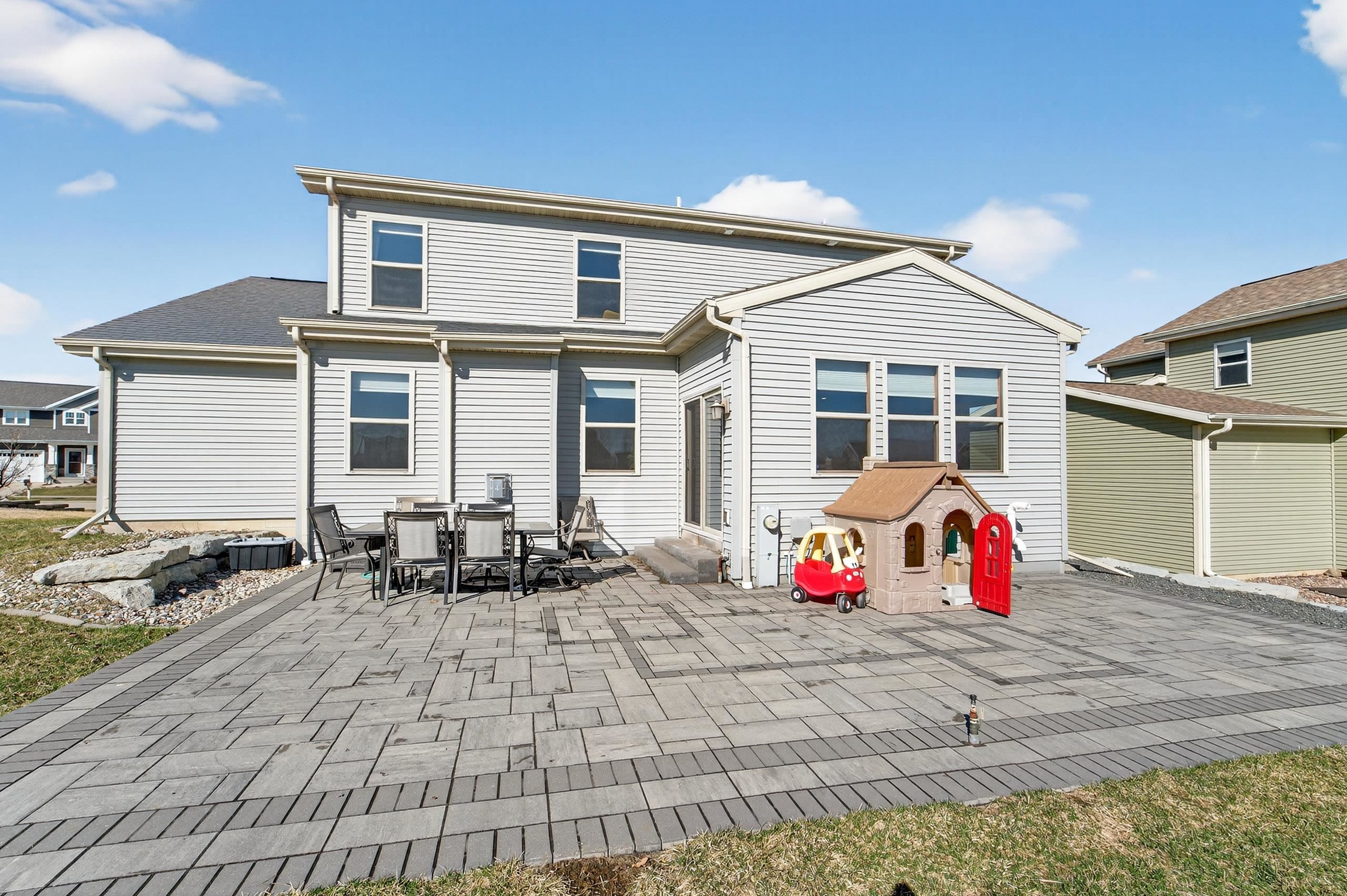 301 Hallmark Way