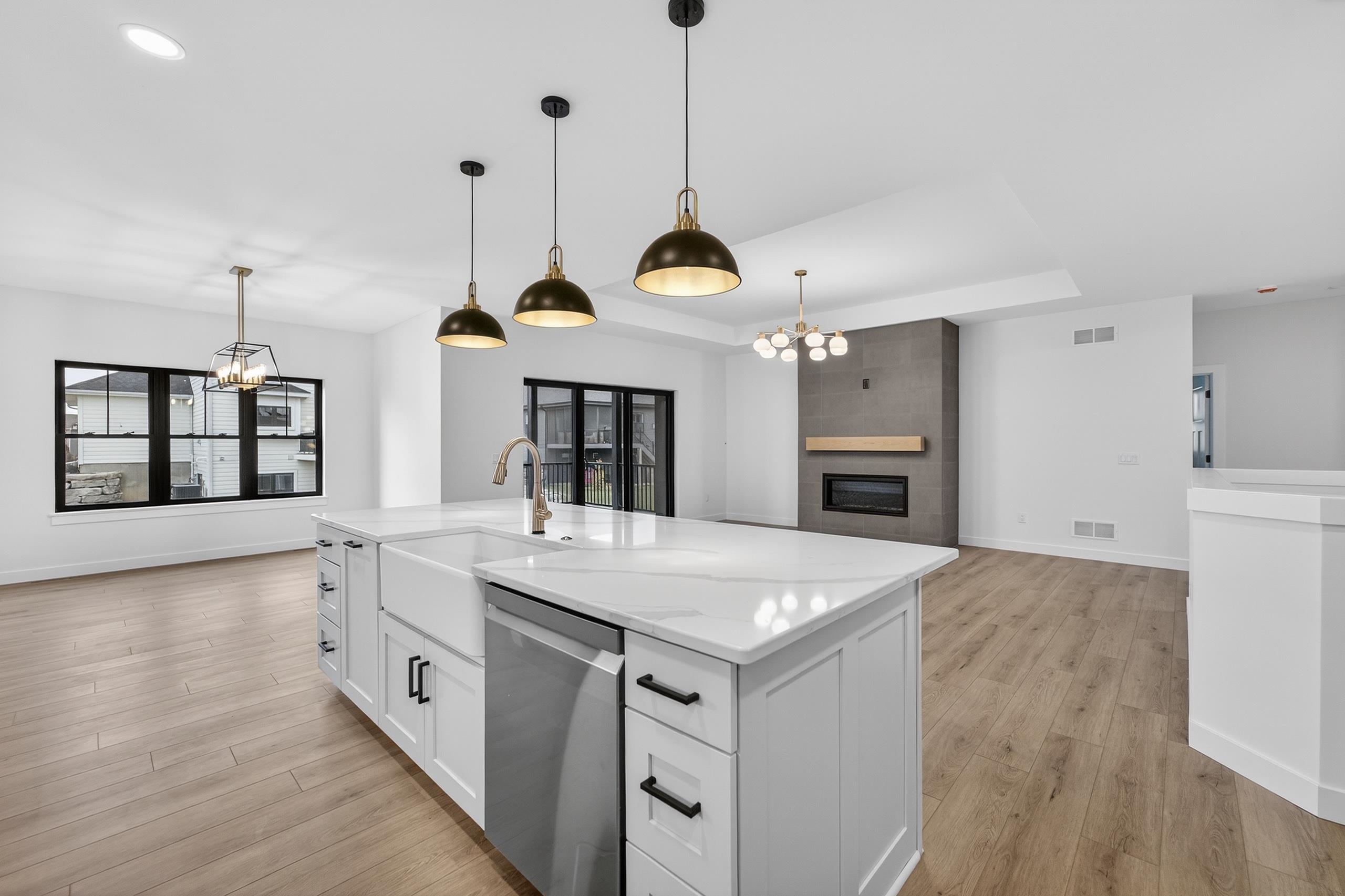 6249 Ronald Reagan Drive