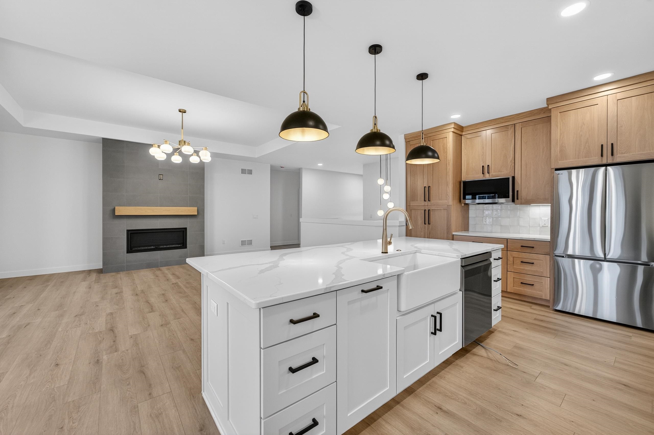 6249 Ronald Reagan Drive